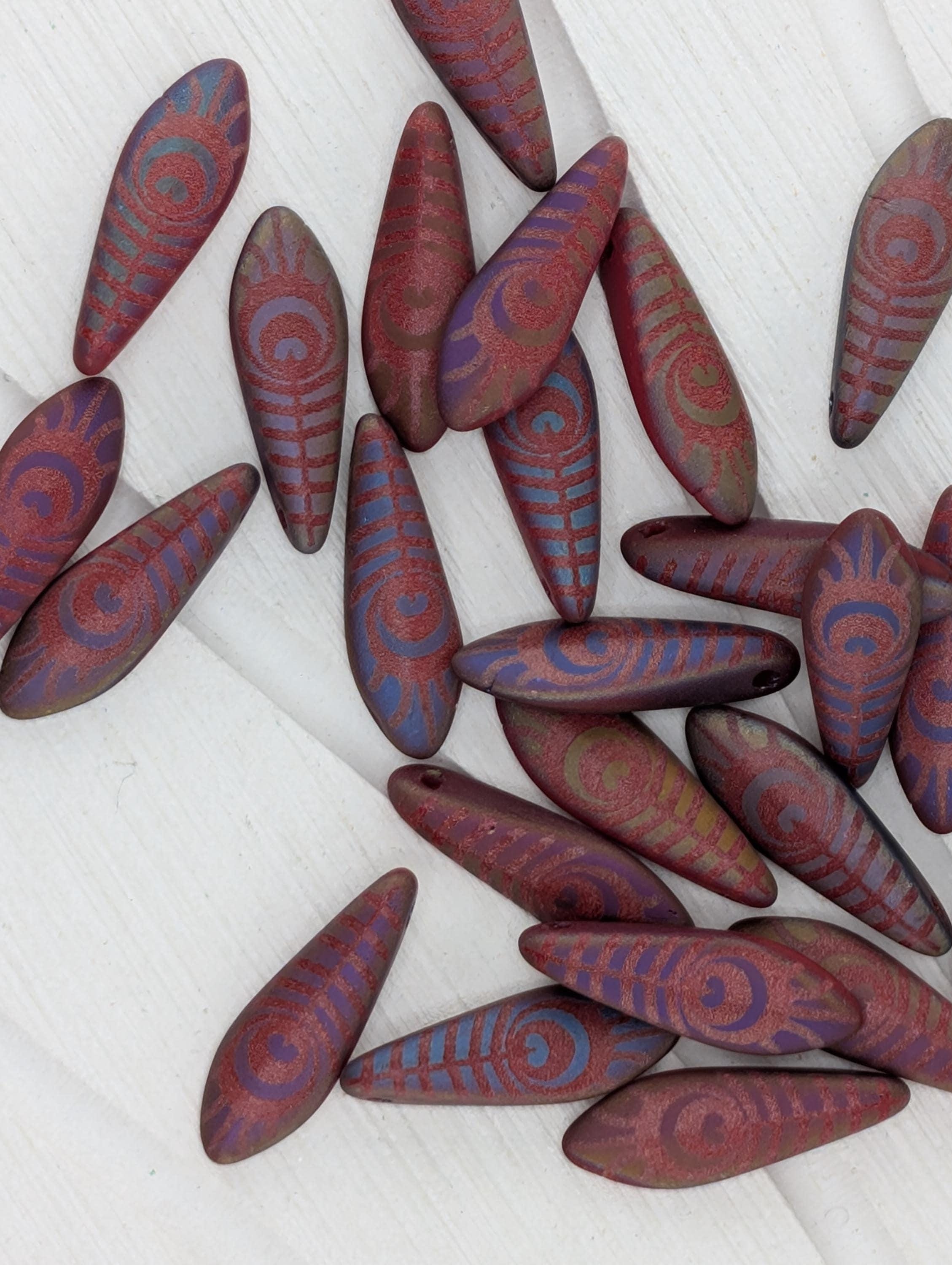 Dagger Beads,Peacock Laser Etched, Jewelry Making Components, 25pcs) Set Red & Purple Peacock Matte