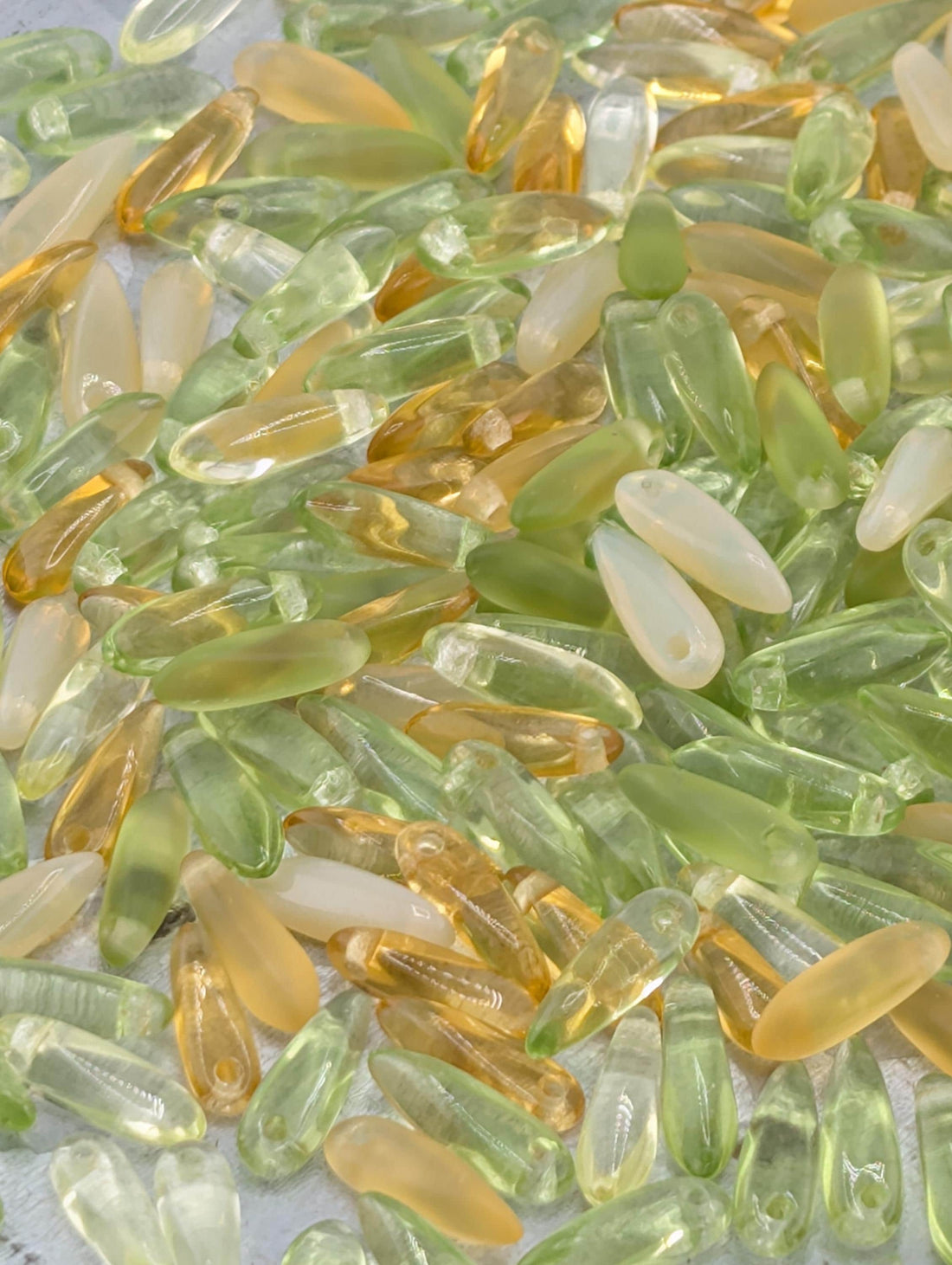 10mm Czech Glass Dagger 20g (approx 60 pcs): Green/Topaz Mix