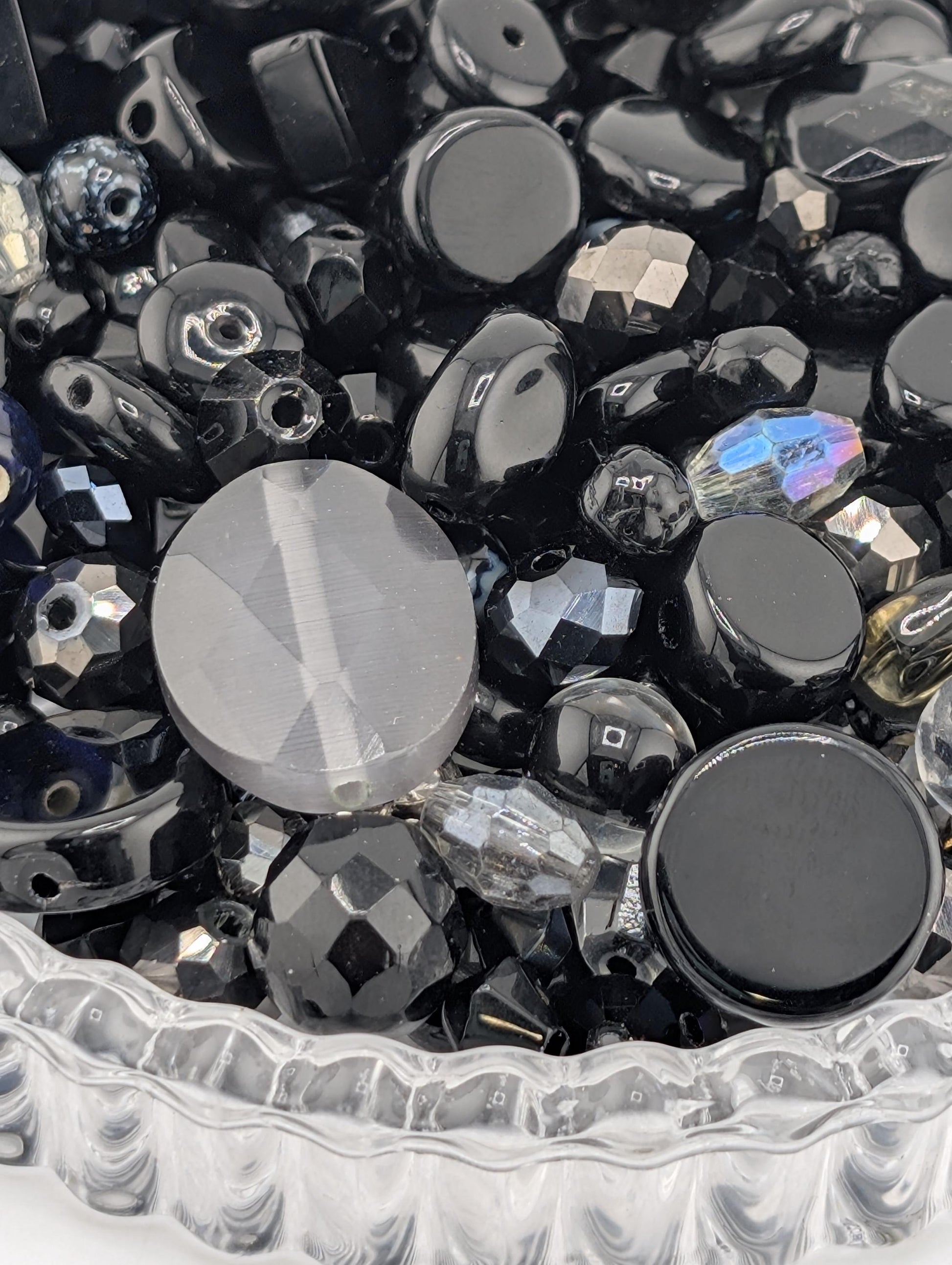 Learise Exclusive "Little Black Dress" Glass Bead Soup Mix (30g Pkg)