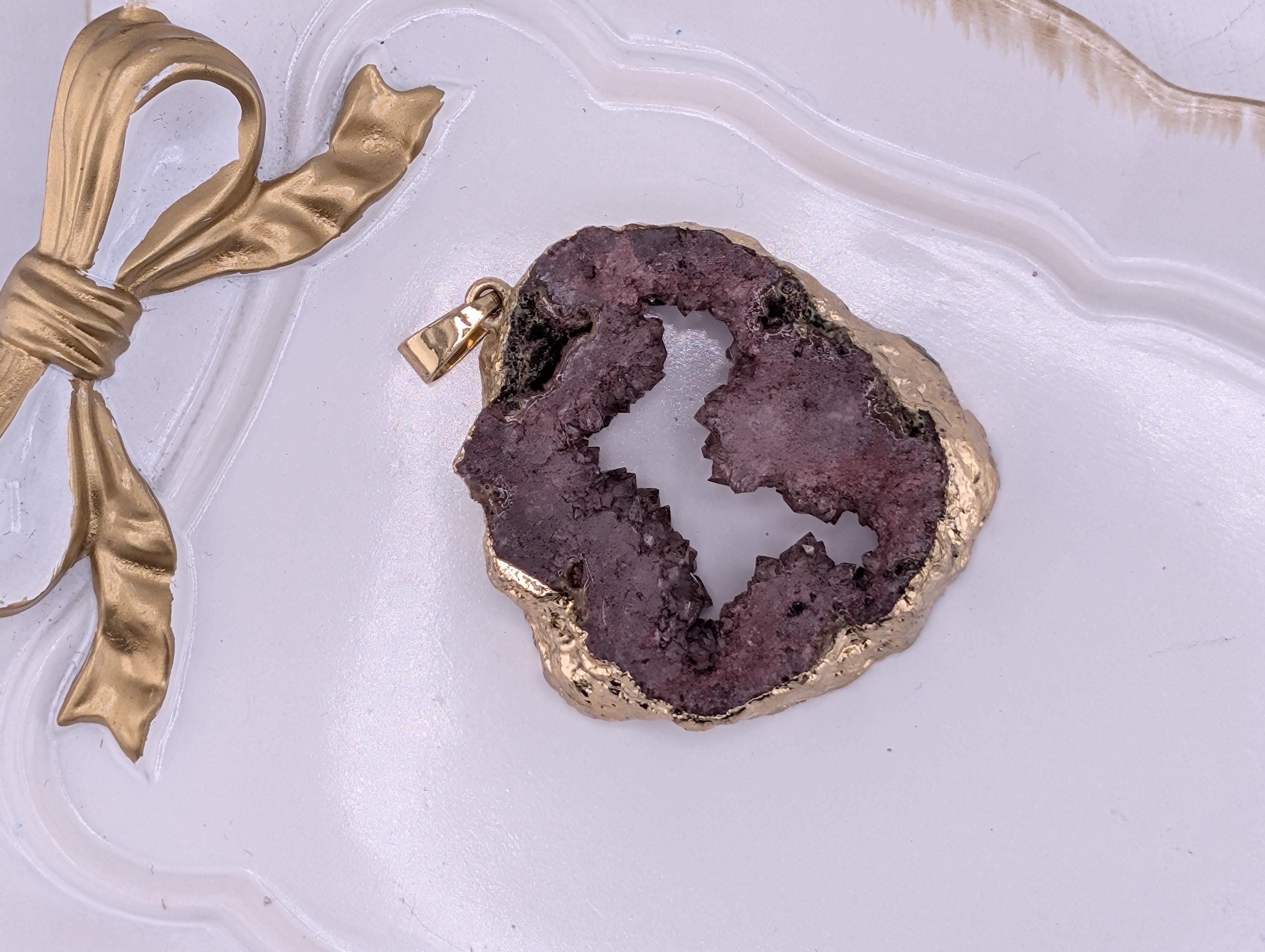 Dyed Agate Geode Pendant in a gold tone setting