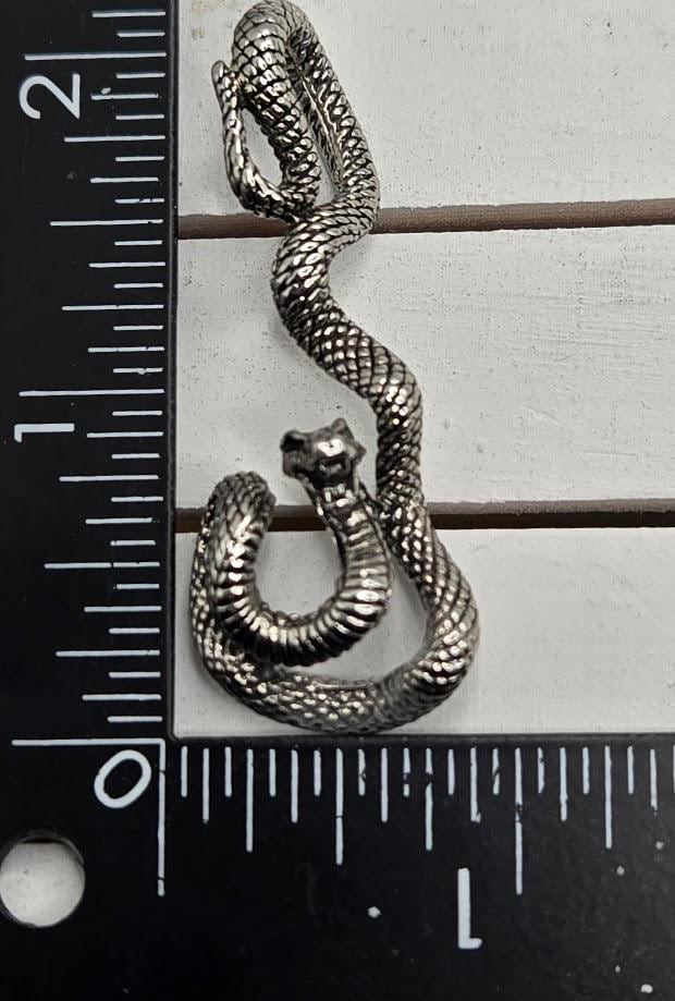Silver Plated Snake Pendant: Gothic 14mm Alloy Charm