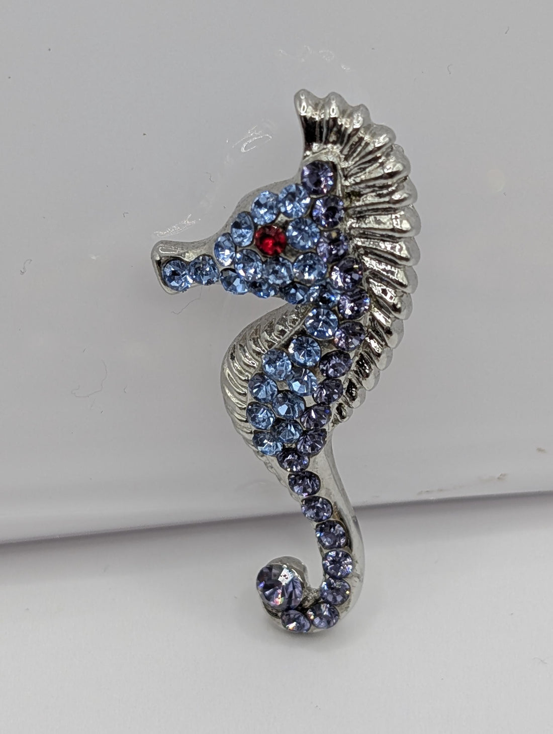 Light Blue Seahorse Brooch - Silver Plated Enamel Pin