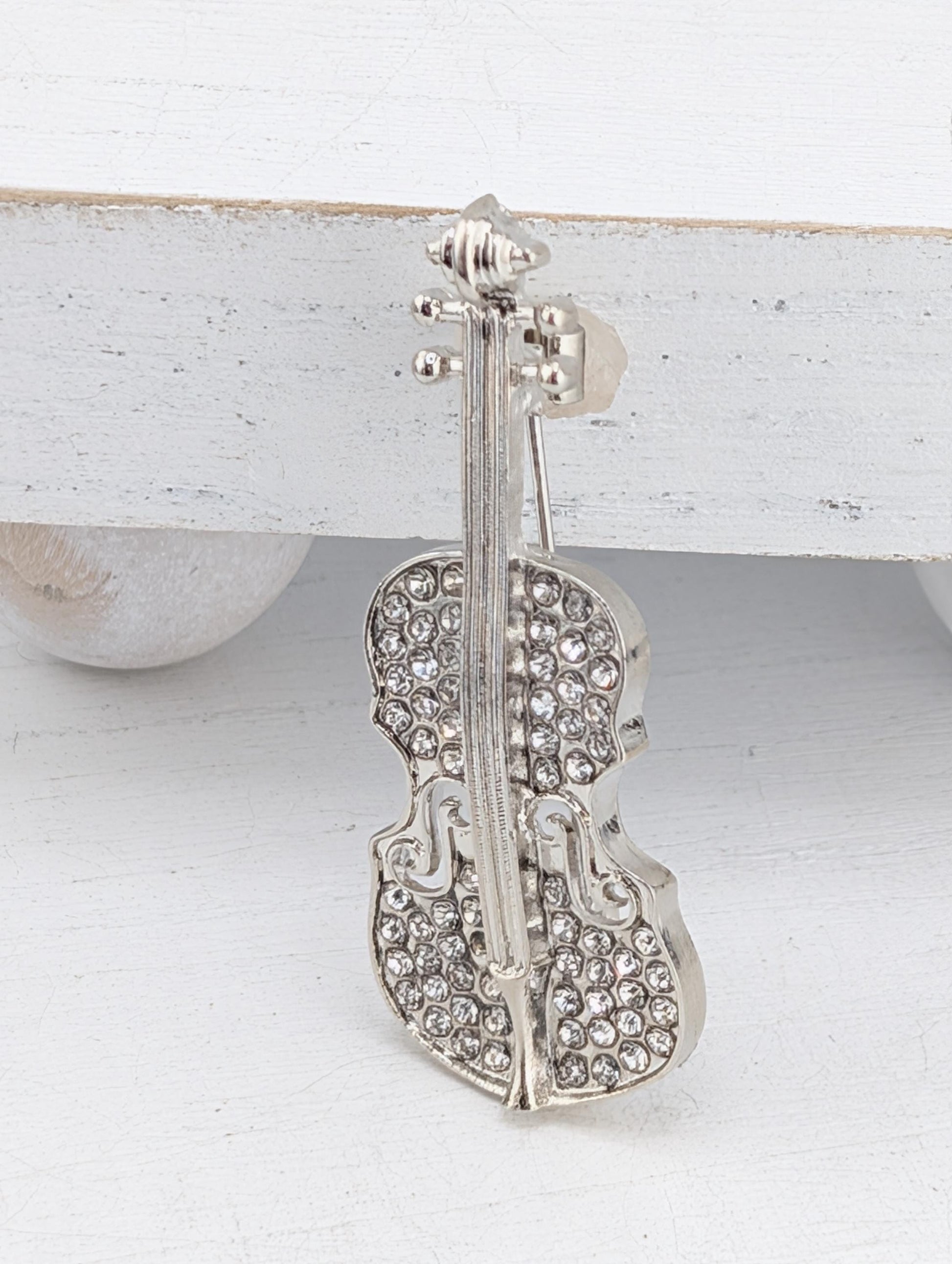 Music Lover Silver Violin Brooch, Rhinestone Sparkle (Compact Pin)