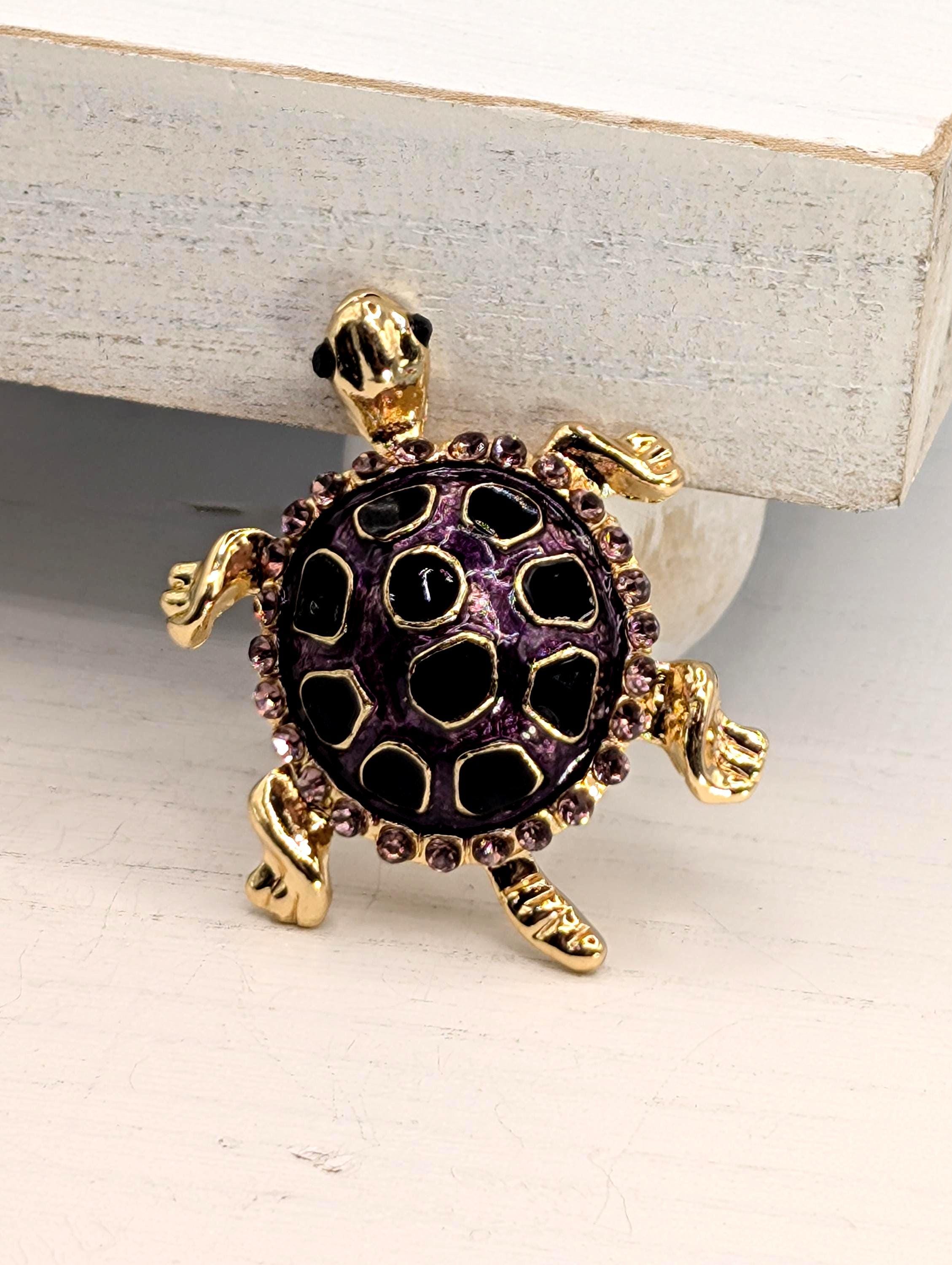 Turtle Brooch Gold Plated, Amethyst Accent (Lightweight Pin)