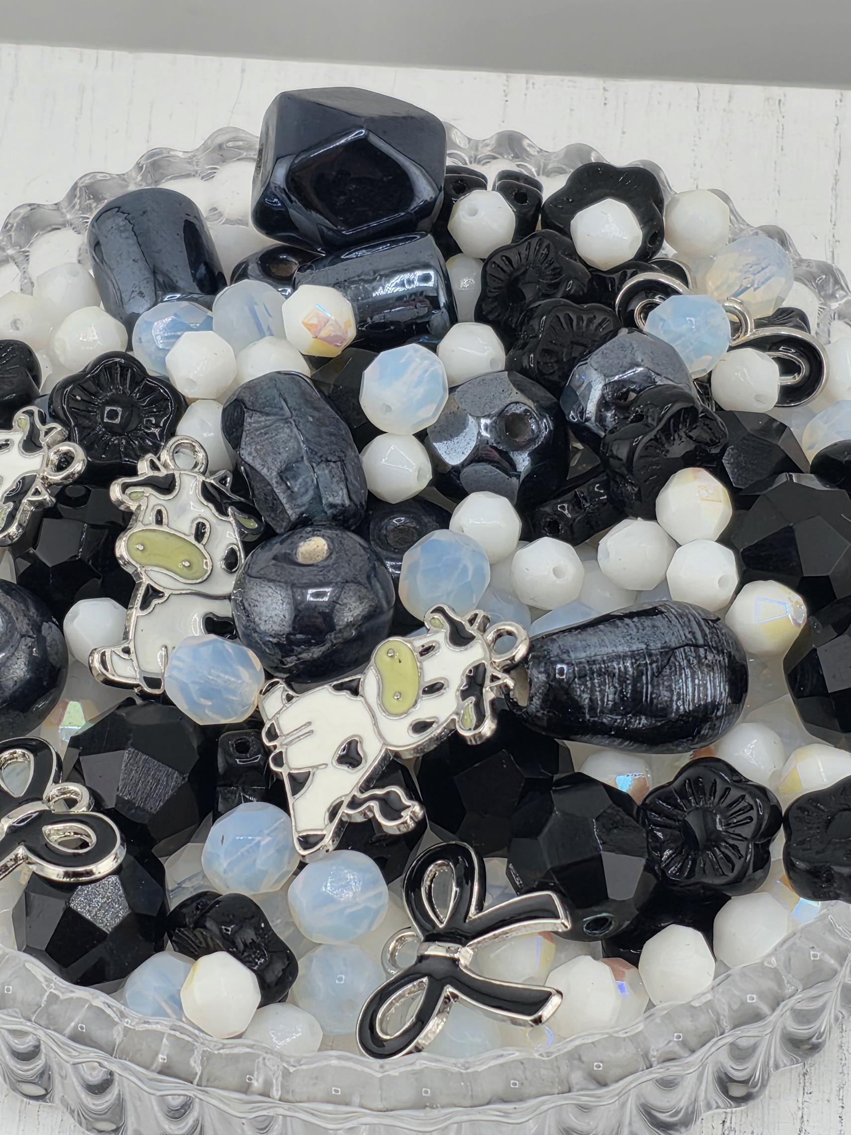 2oz Exclusive "Spotted Cow-Bows" Glass Bead Soup Mix with Charms