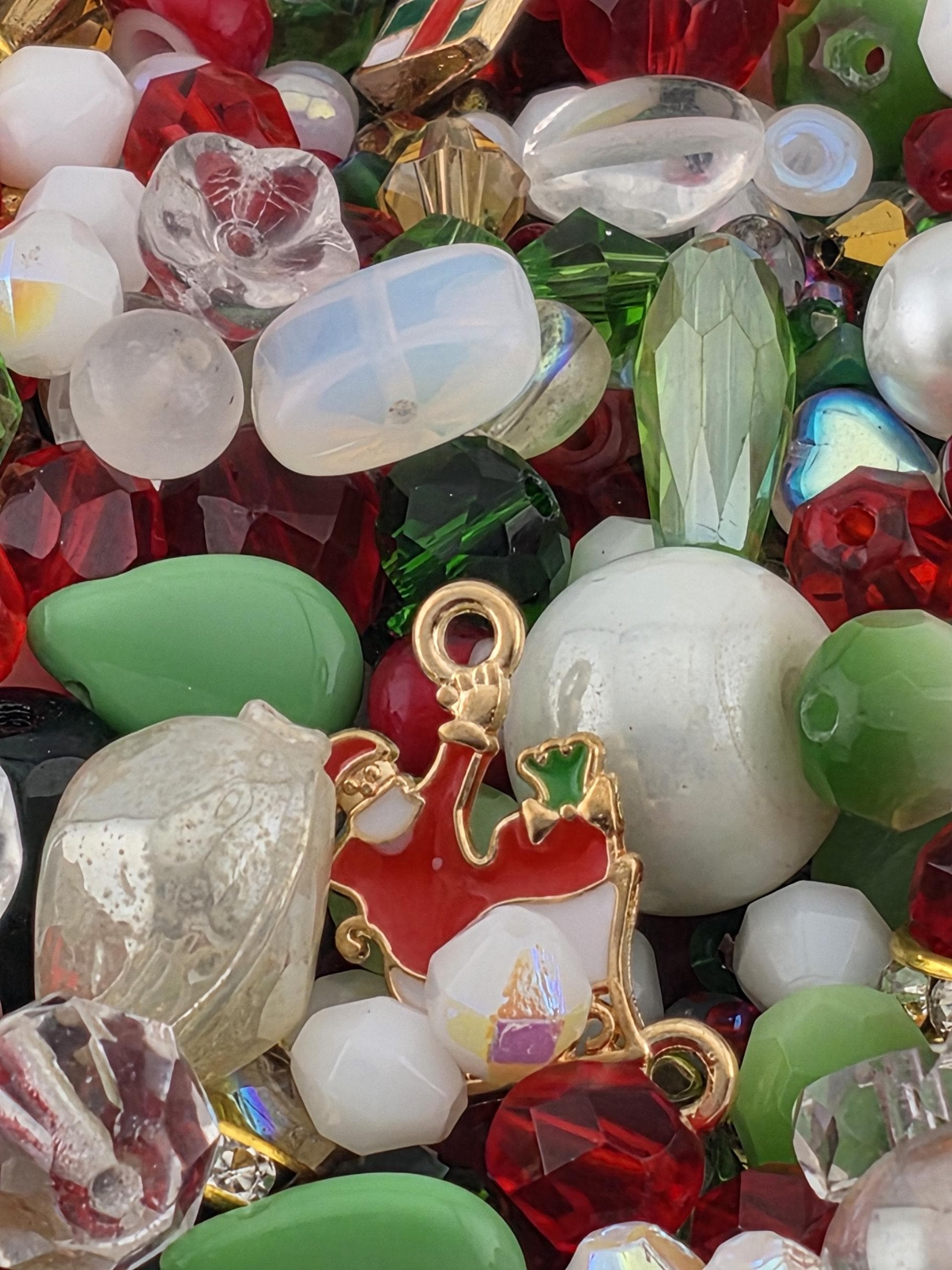 Christmas Bead Soup Mix – Holiday Jewelry Making Supply (56g)