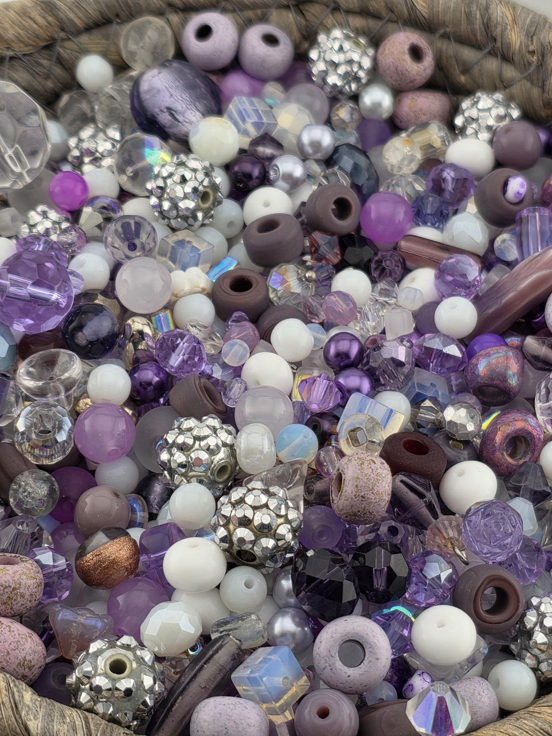 Learise Exclusive "Lilacs on Ice" Glass Bead Soup Mix (30g Pkg)