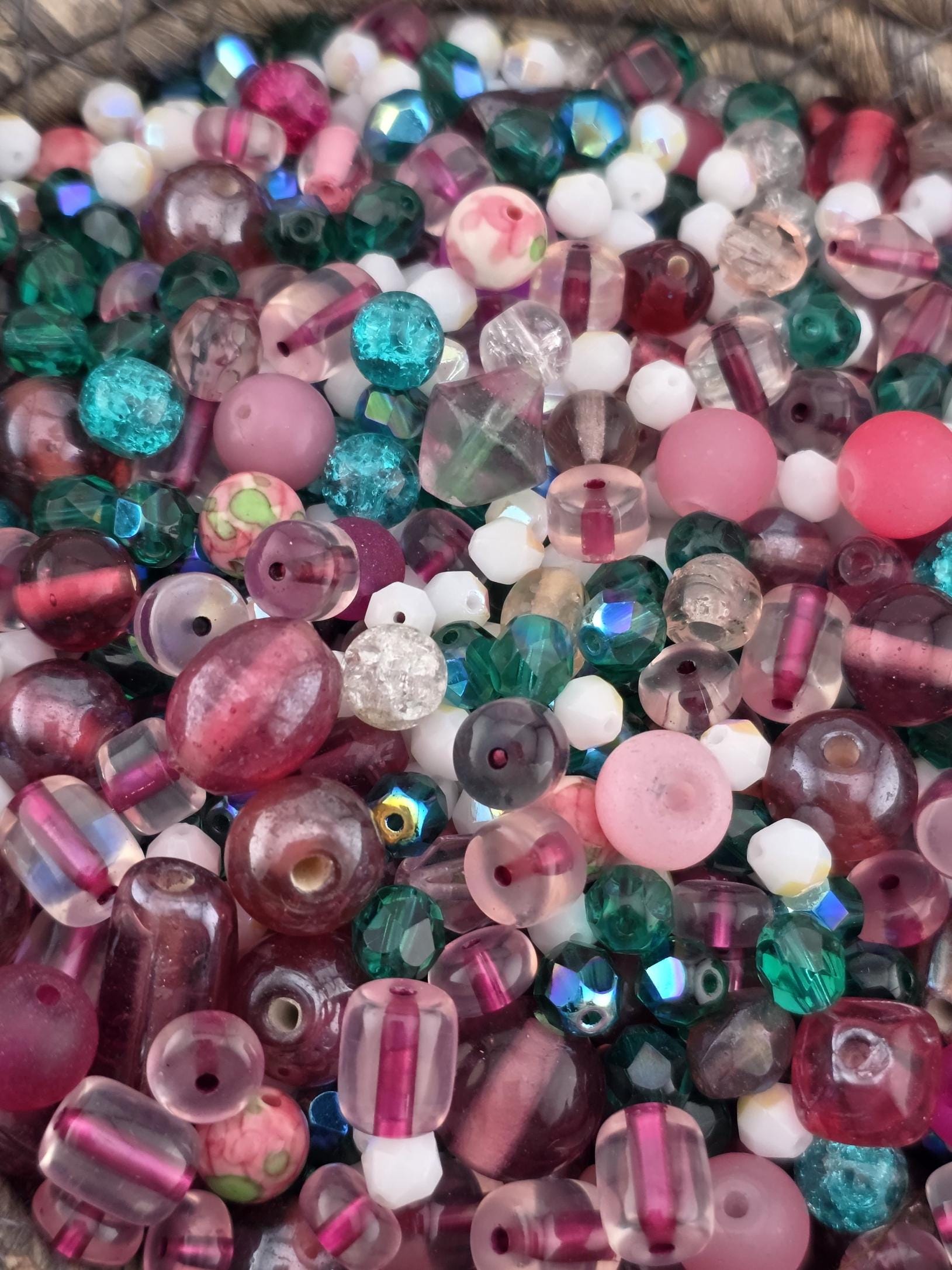 2oz Exclusive "Raspberry Reef" Glass Bead Mix