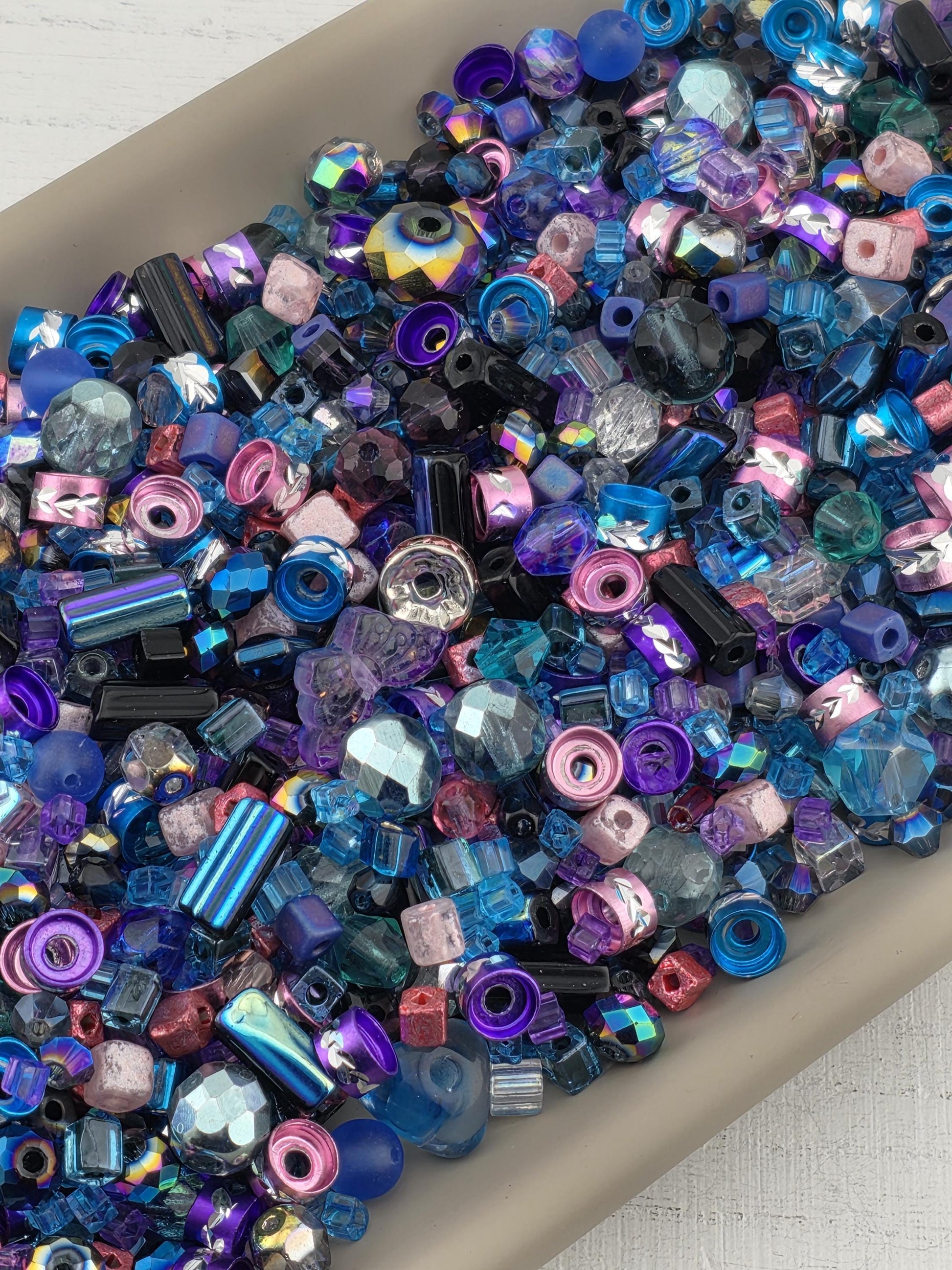 Learise Exclusive "Memories of the 80s" Glass Bead Soup Mix (56g Pkg)