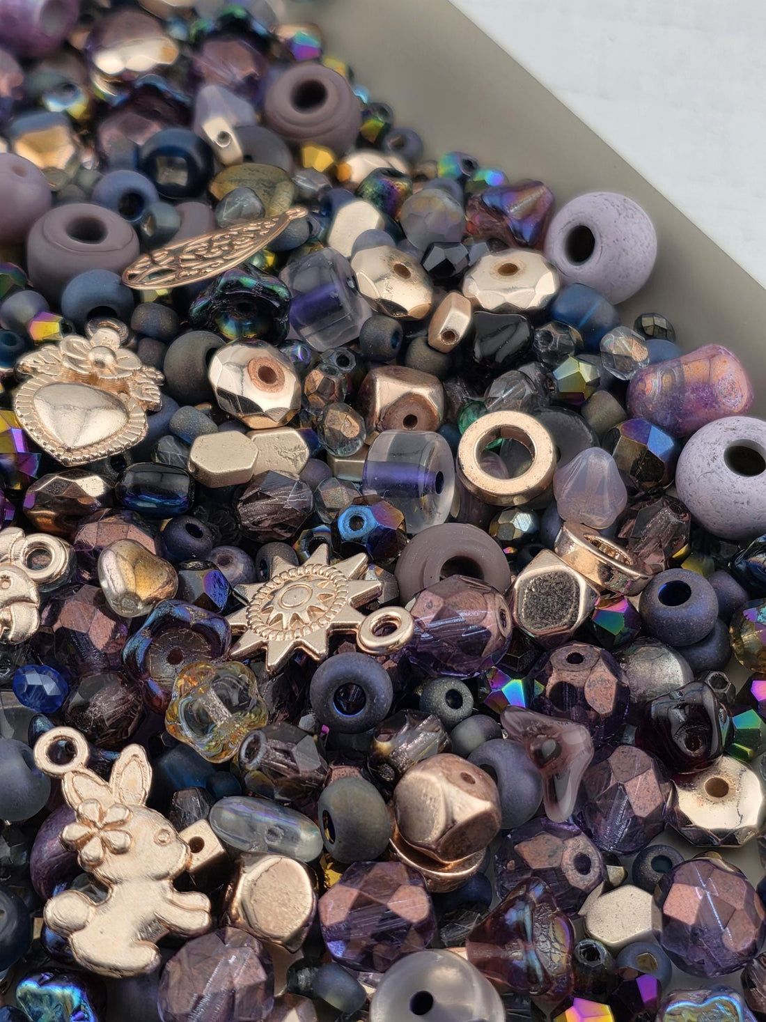 Exclusive "Violet Tendancies" Glass Bead Soup (56g Pkg)