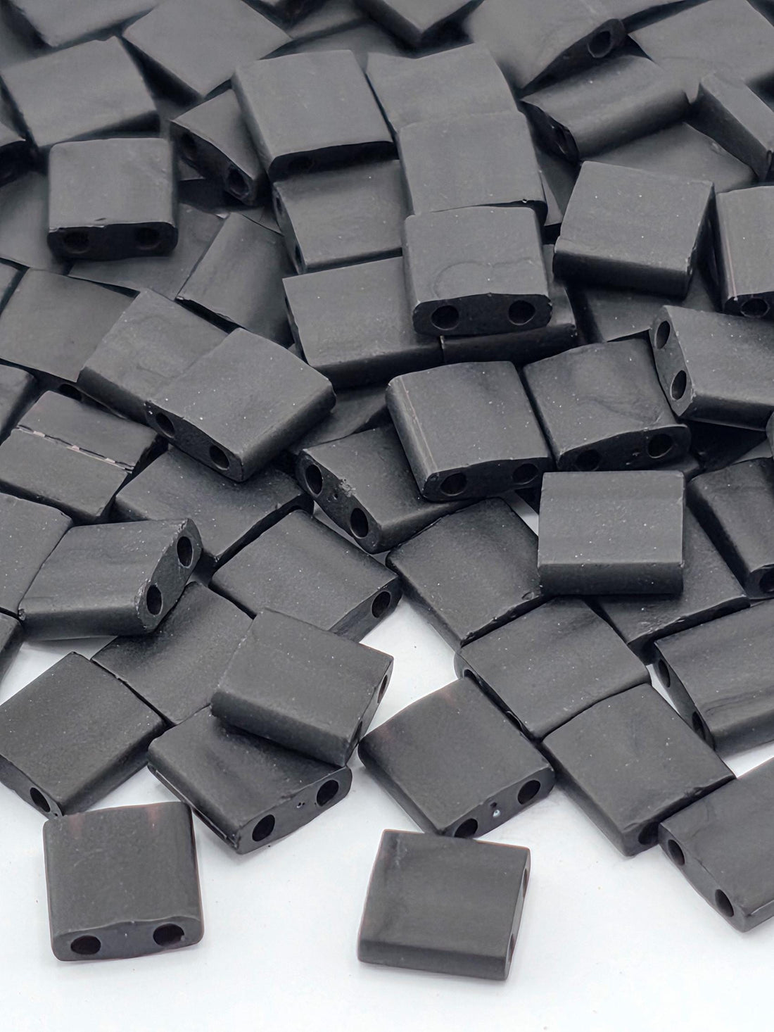 TL0401F-Miyuki Tila Beads:Black O/MA (7.5g pkg)