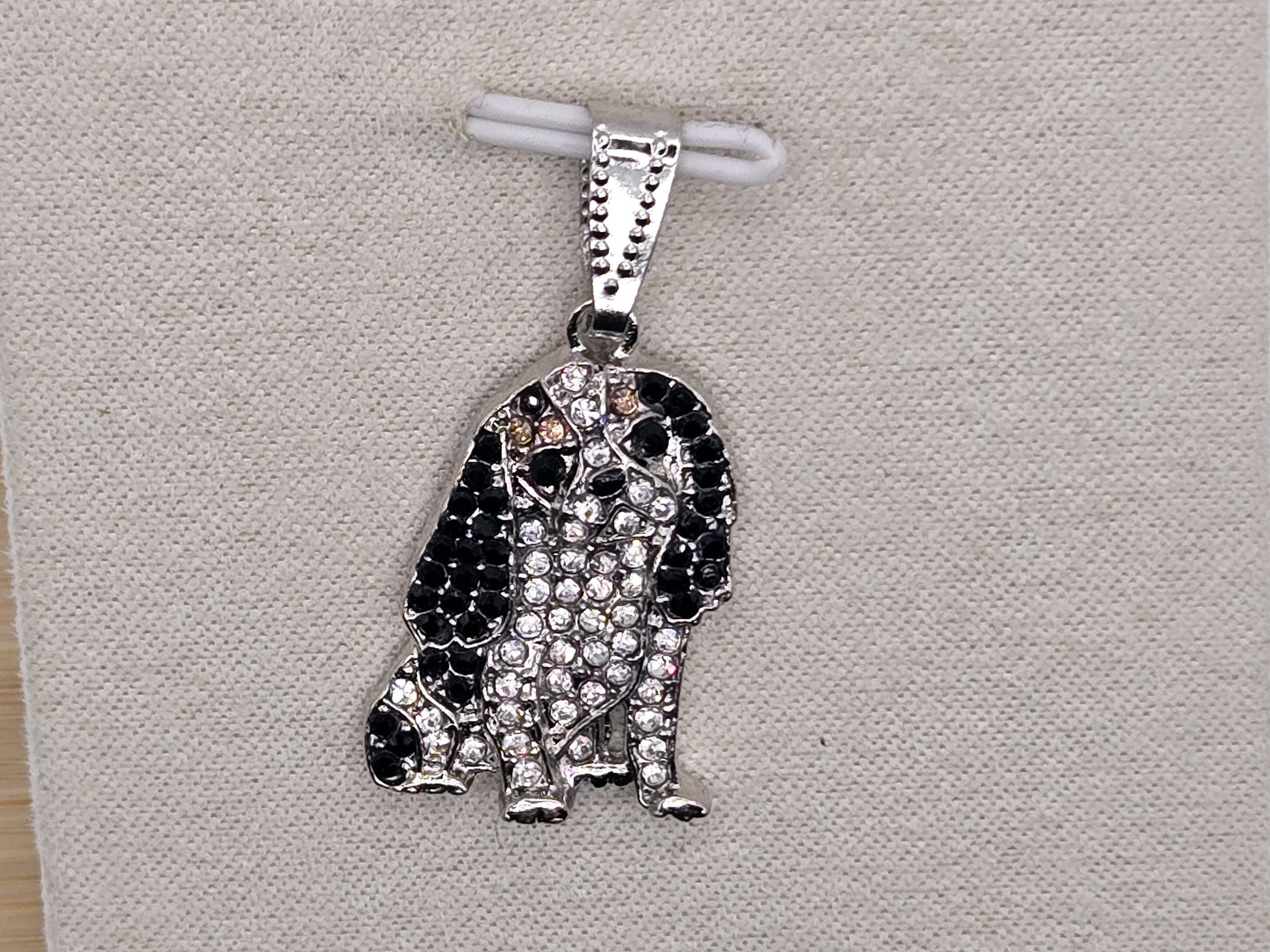 King Charles Cavalier Dog Pendant, Silver Plated (Rhinestone Detail)
