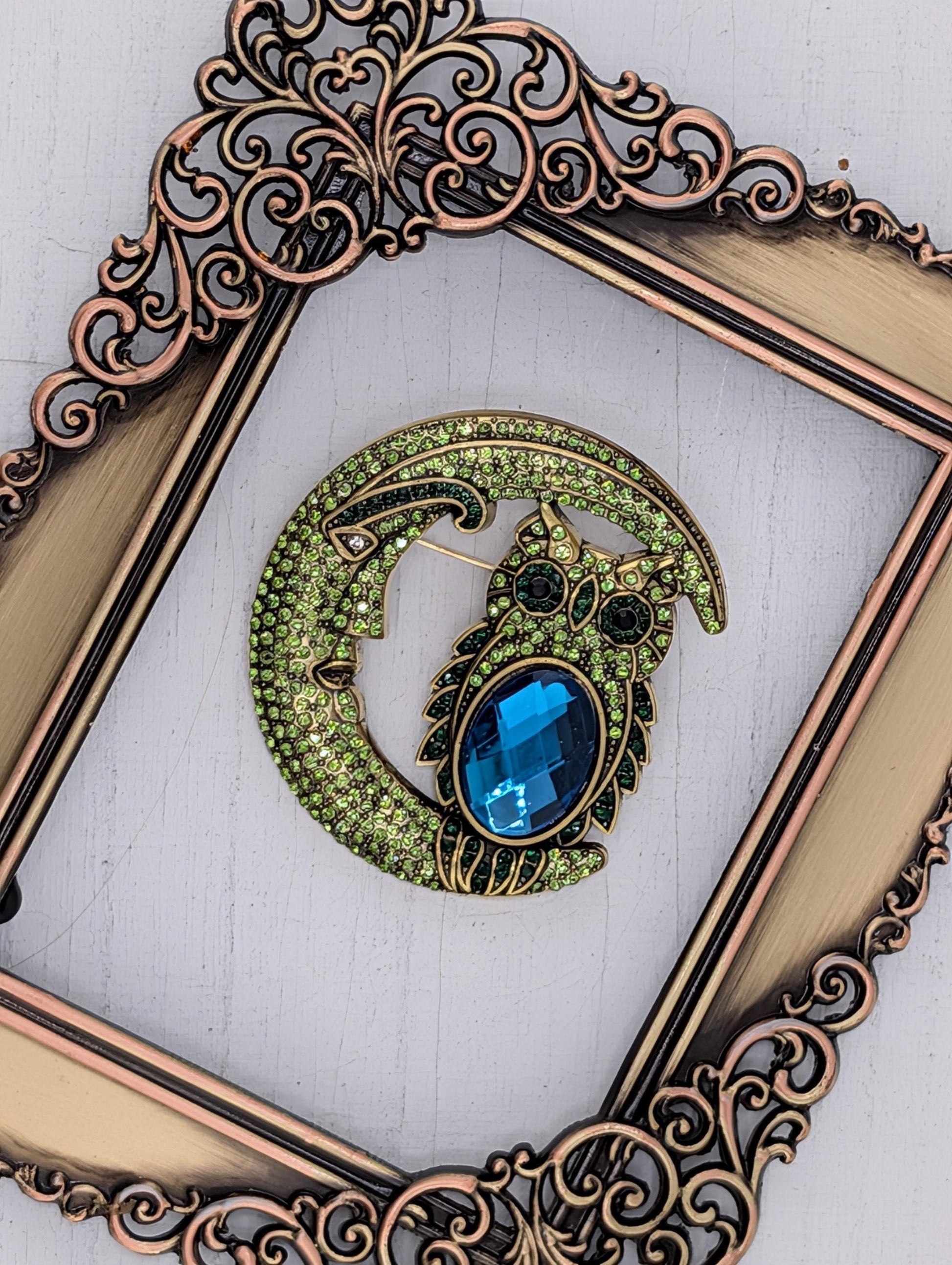 Owl Brooch, Gold Plated, Colorful Rhinestones (Compact Size)