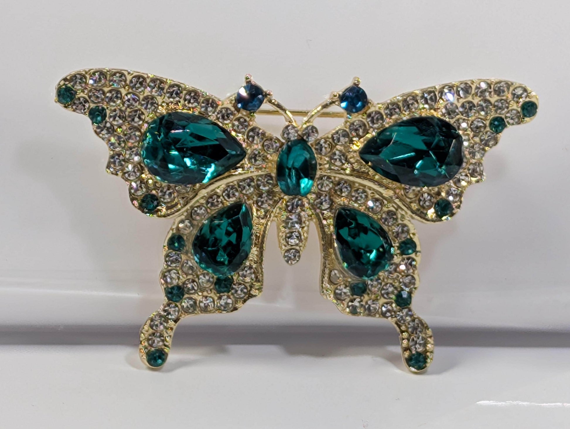 Butterfly Brooch: Gold Plated with Emerald Rhinestones - Lightweight Pin