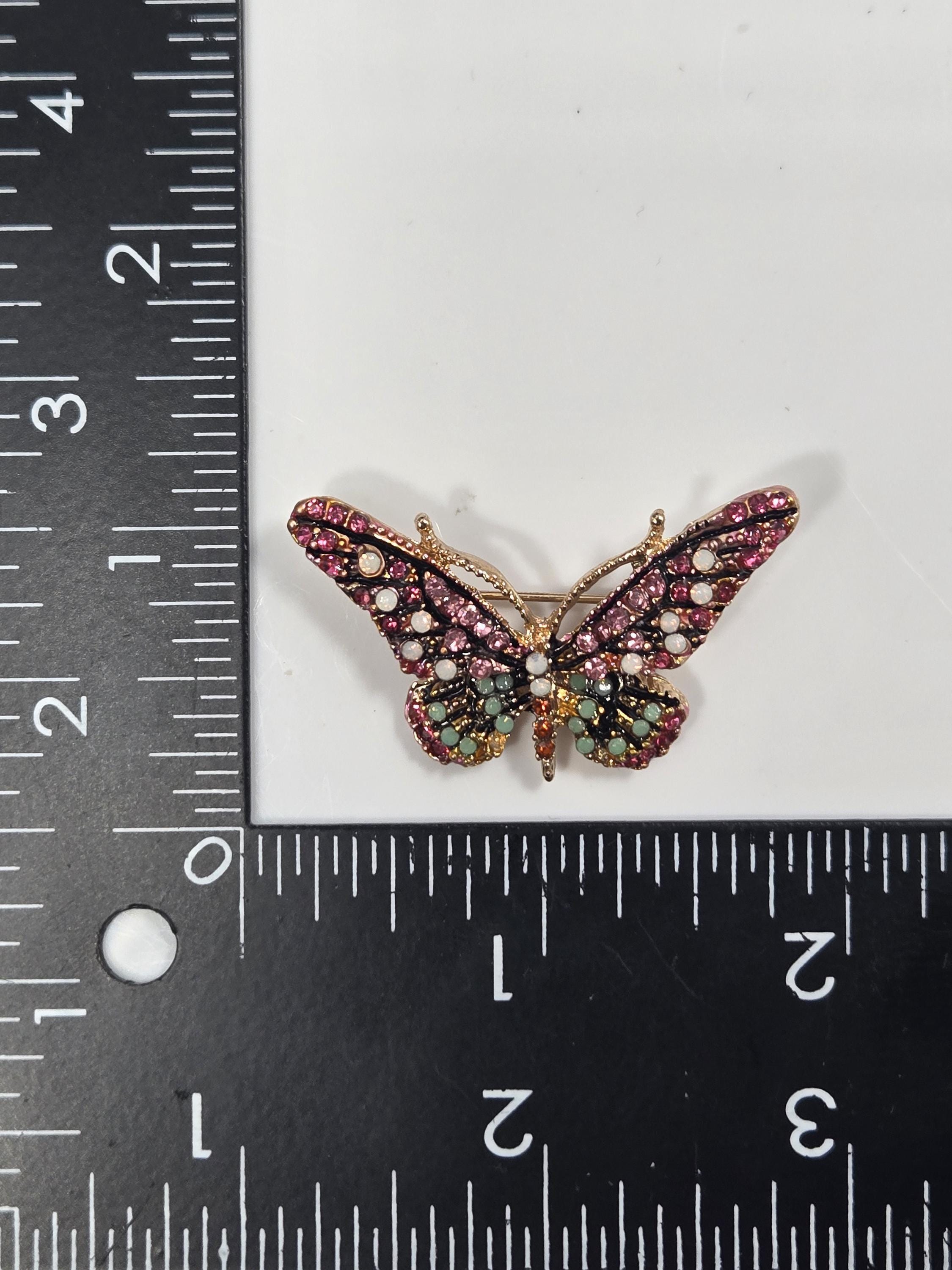 Enamel Brooch Pin: Gold Plated, Pink and Mint - Sparkling Detail