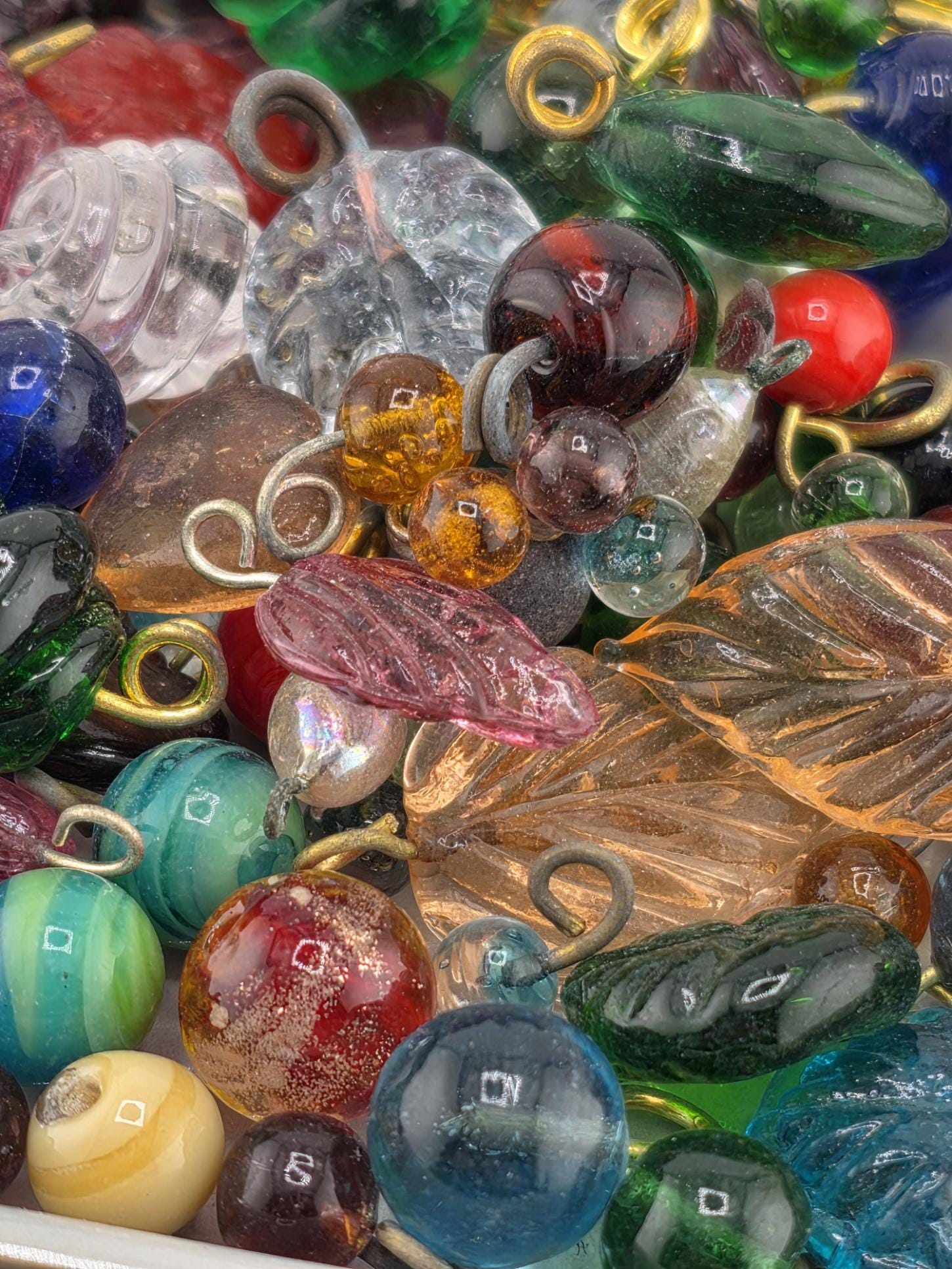 Glass Charm Pendants: Black Czech Drops - 15g Package, Approx 270 Beads