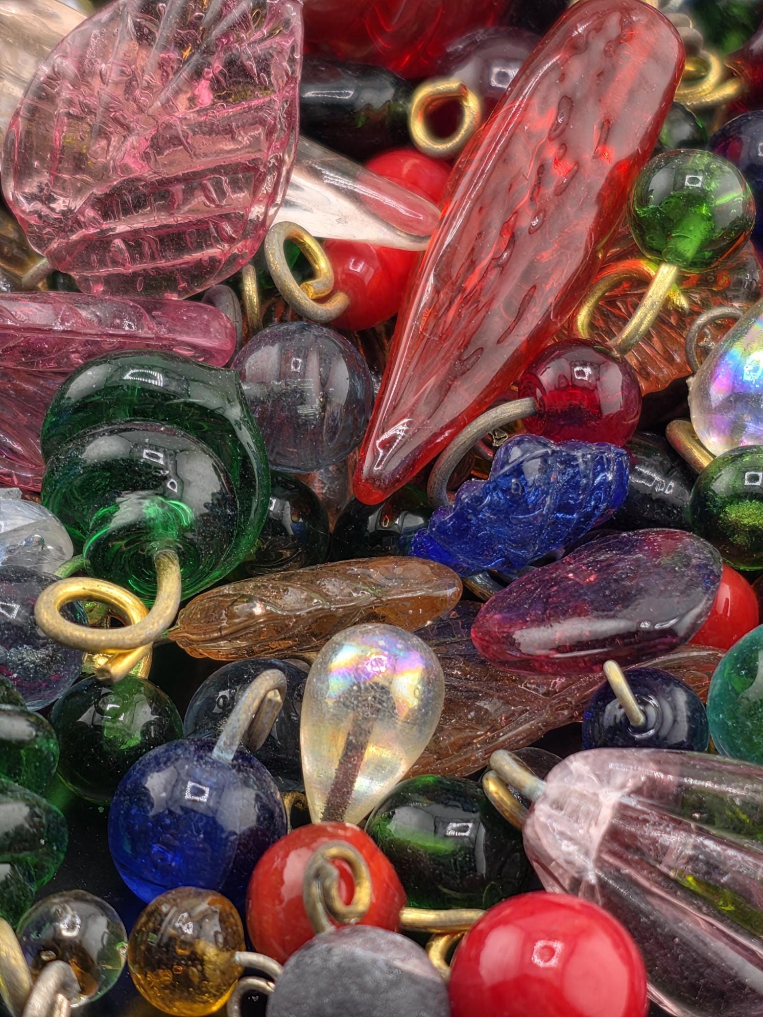 Glass Charm Pendants: Black Czech Drops - 15g Package, Approx 270 Beads