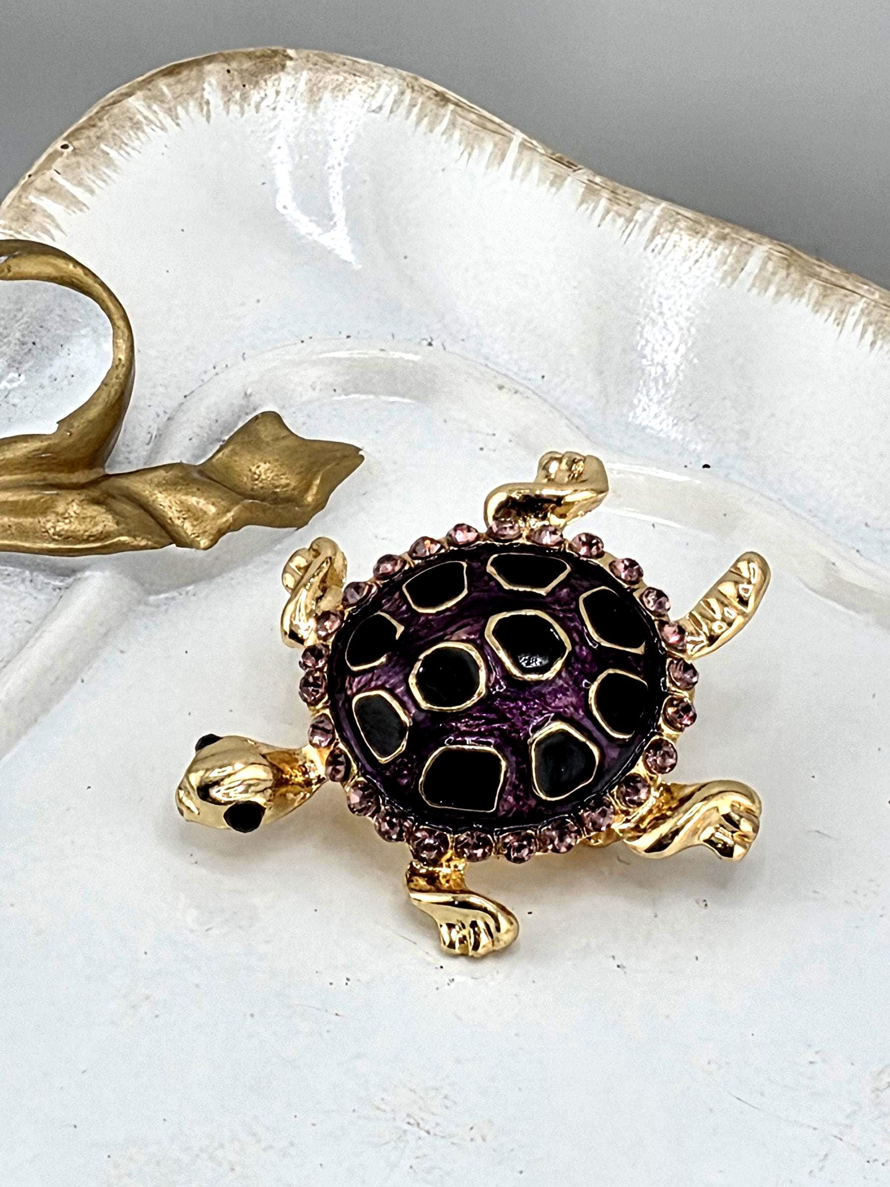 Turtle Brooch Gold Plated, Amethyst Accent (Lightweight Pin)
