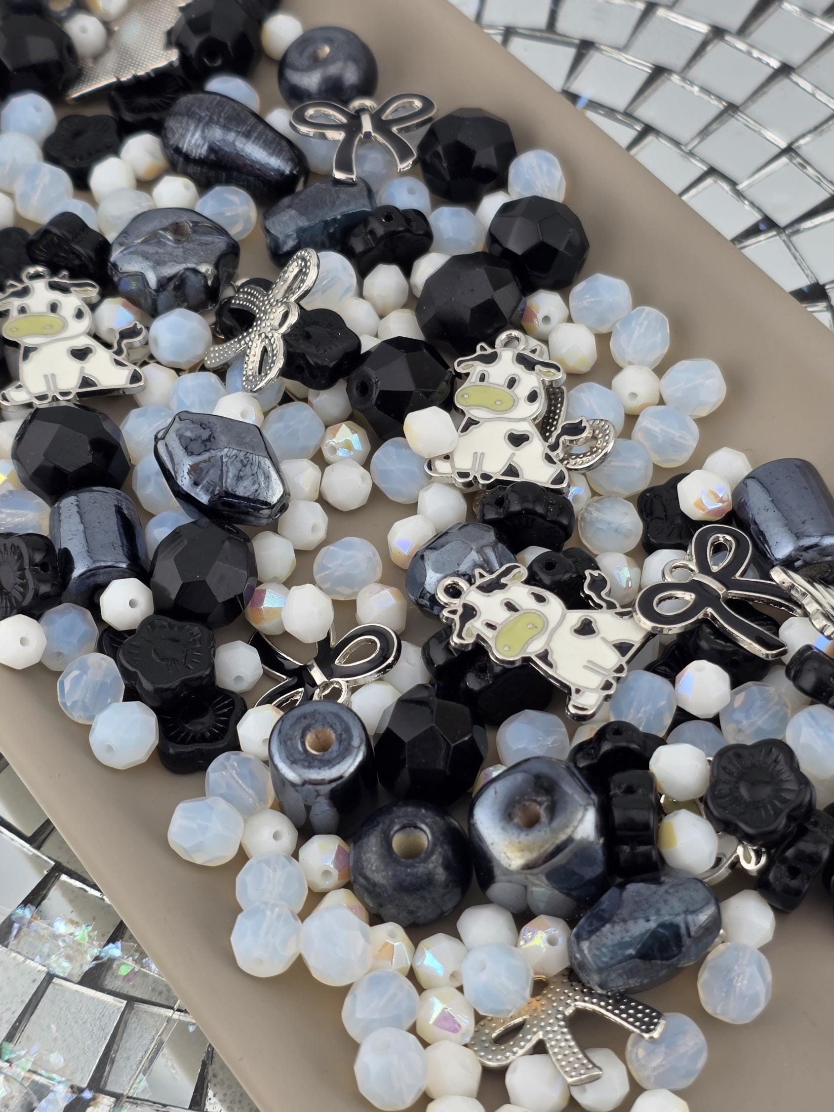 2oz Exclusive "Spotted Cow-Bows" Glass Bead Soup Mix with Charms