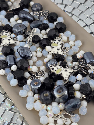 2oz Exclusive "Spotted Cow-Bows" Glass Bead Soup Mix with Charms