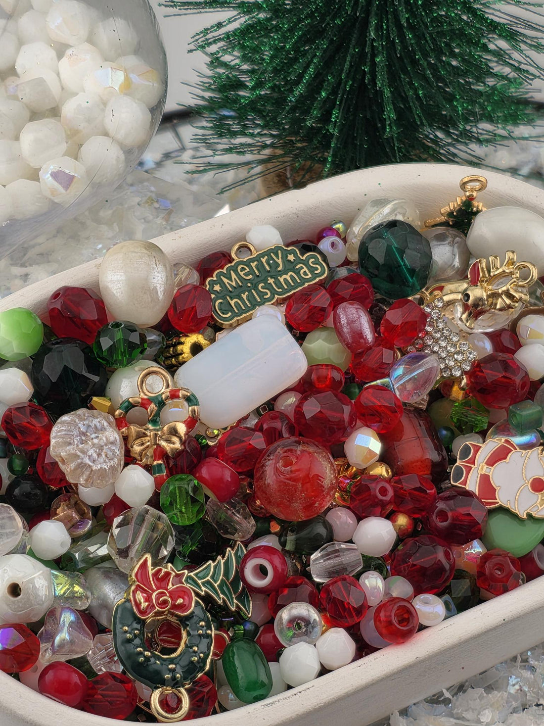 Christmas Bead Soup Mix – Holiday Jewelry Making Supply (56g)
