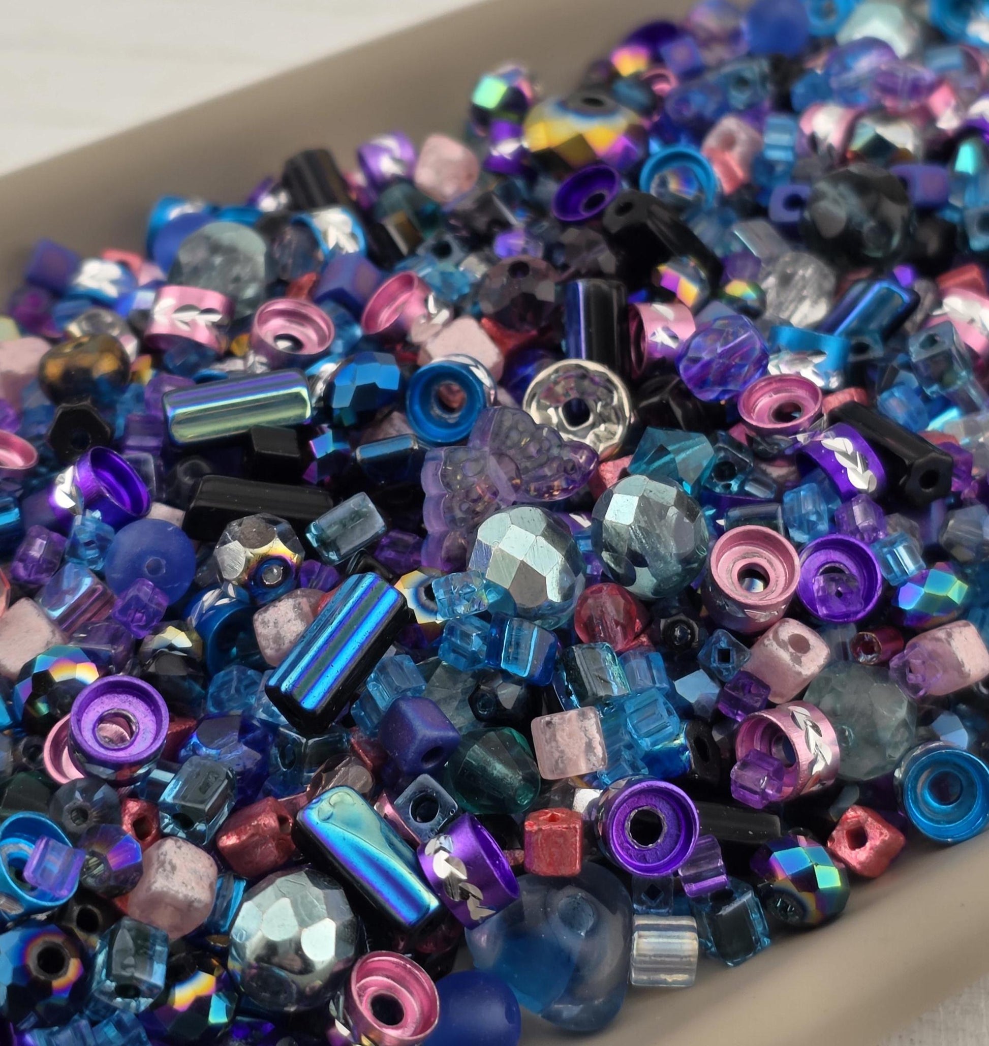 Learise Exclusive "Memories of the 80s" Glass Bead Soup Mix (56g Pkg)