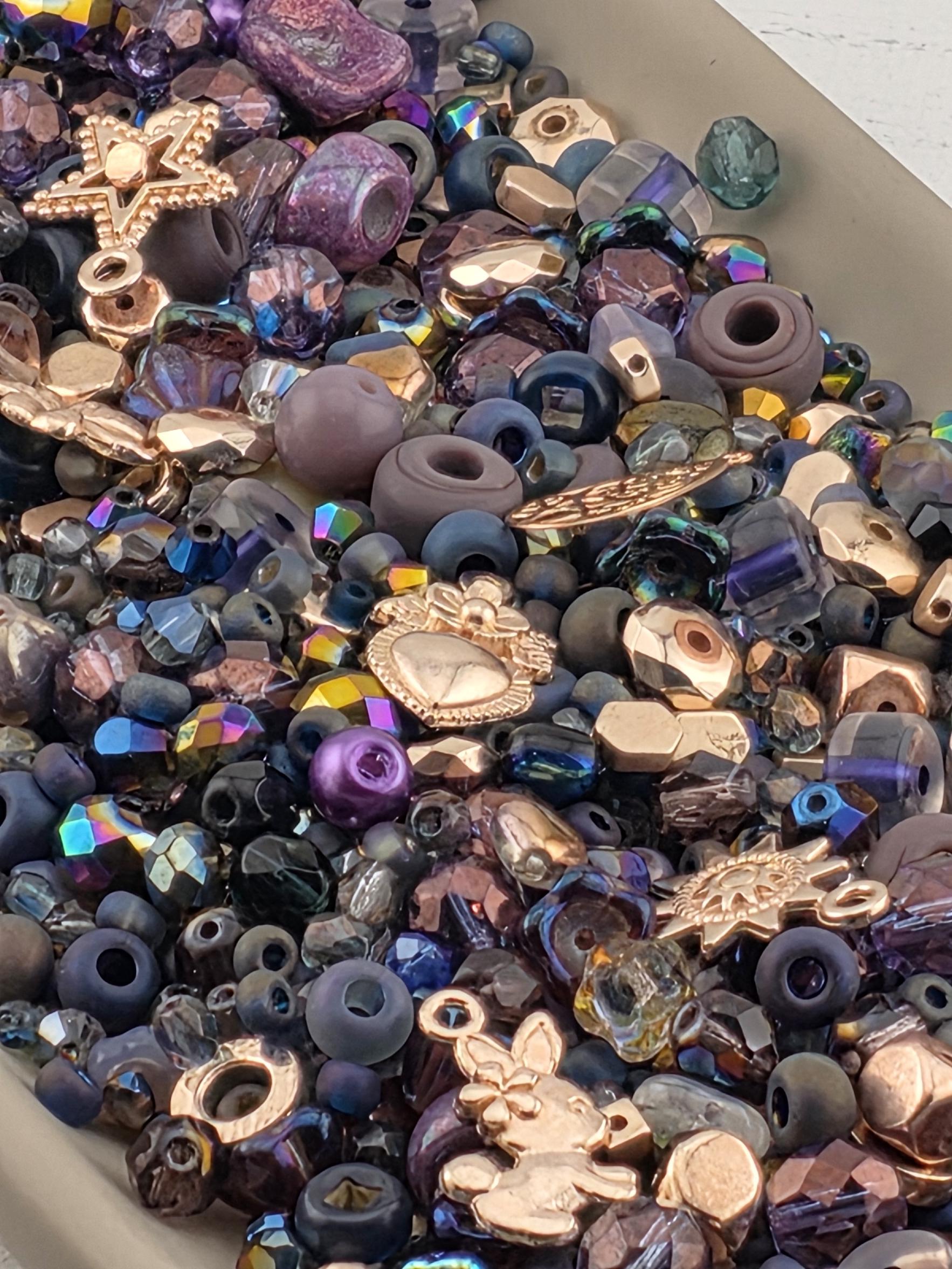 Exclusive "Violet Tendancies" Glass Bead Soup (56g Pkg)