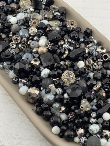 Learise Exclusive "It's not all black & white" Glass Bead Soup Mix (56g Pkg)