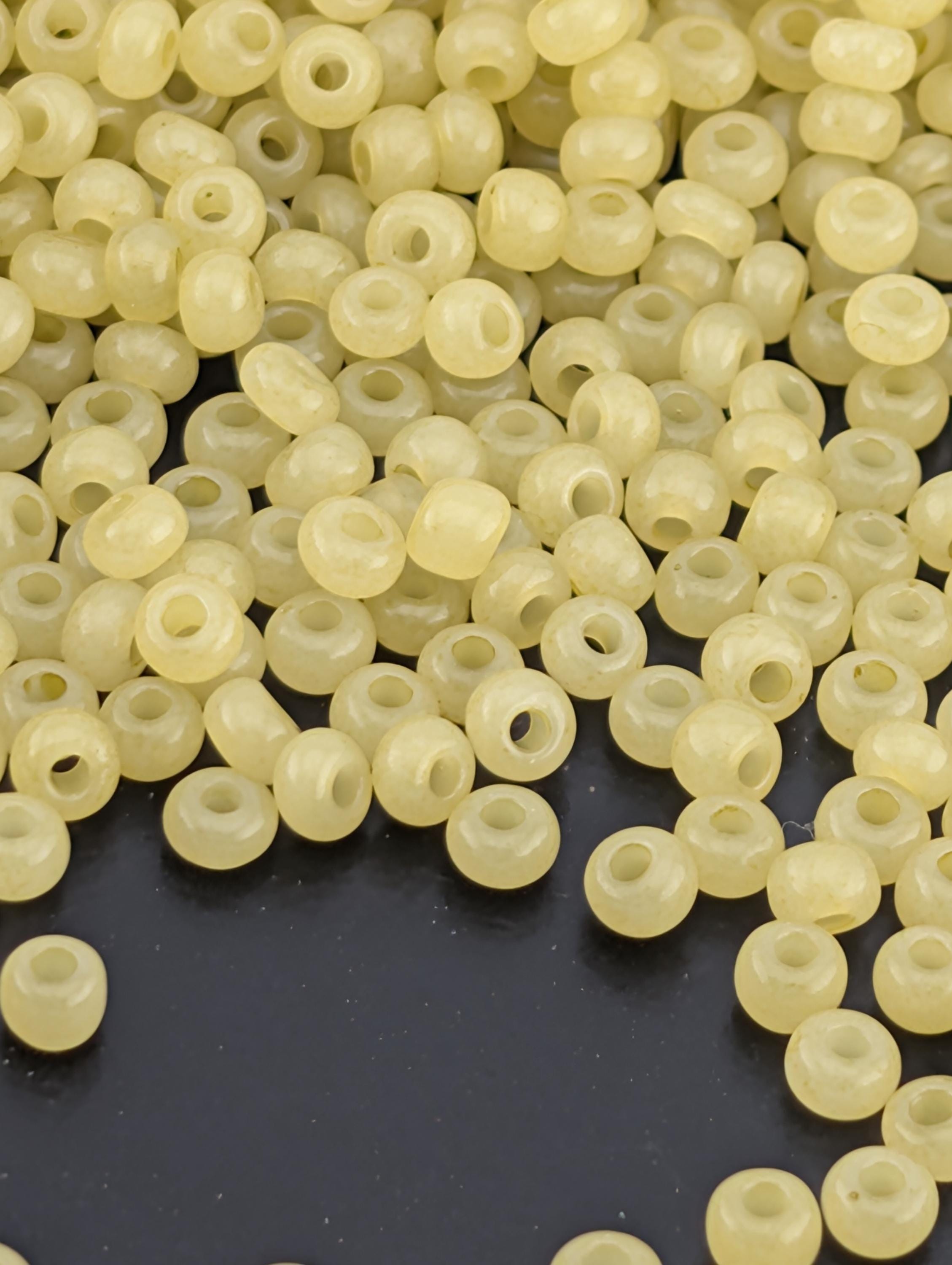 Preciosa 8/0 Seed Beads Translucent Yellow Opal By (Size 8/0 ) - 15g - Czech Glass Rocaille for Jewelry Making