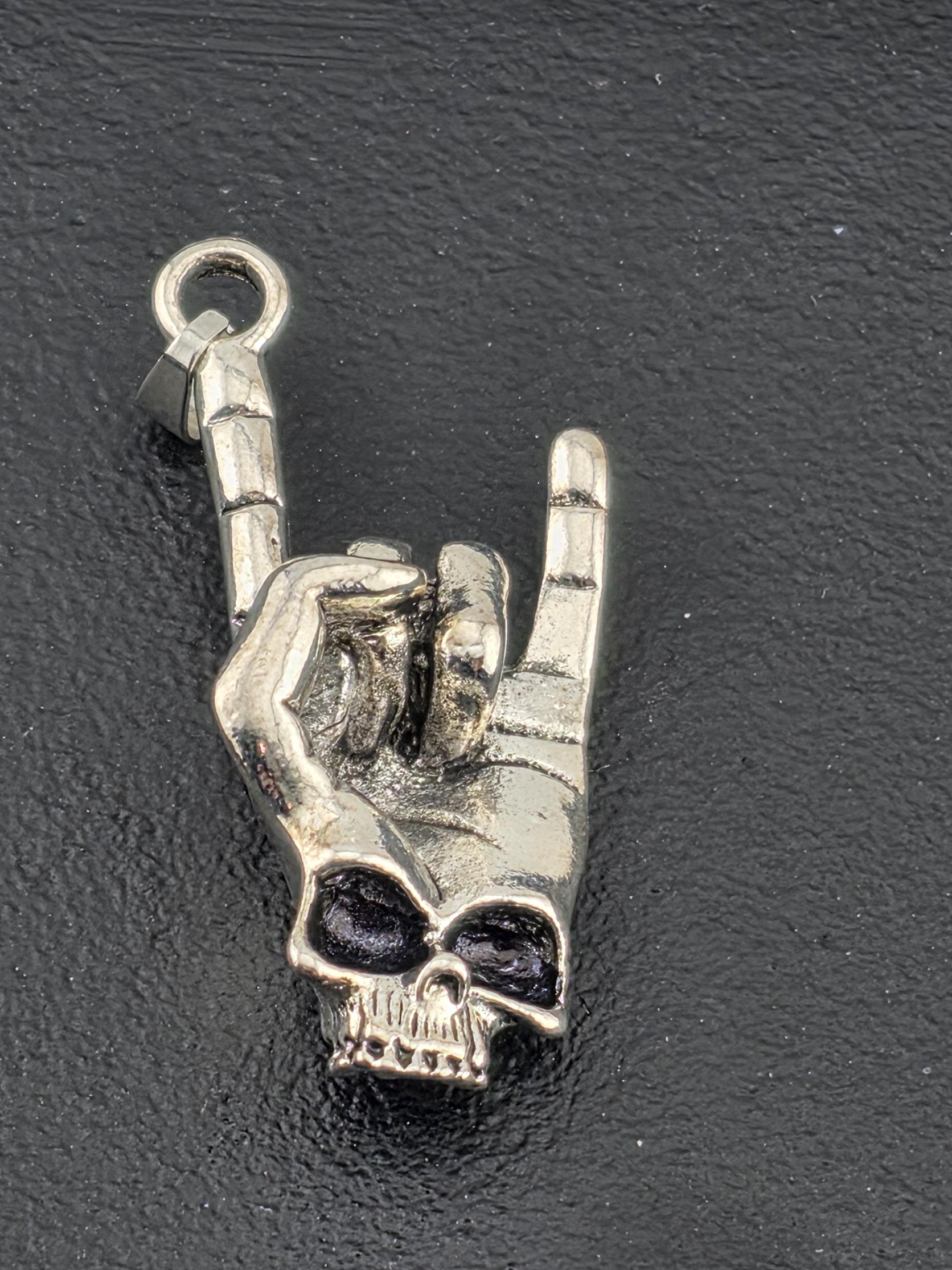 Gothic Skull Pendant Necklace, Silver Tone (Rock Style Charm)