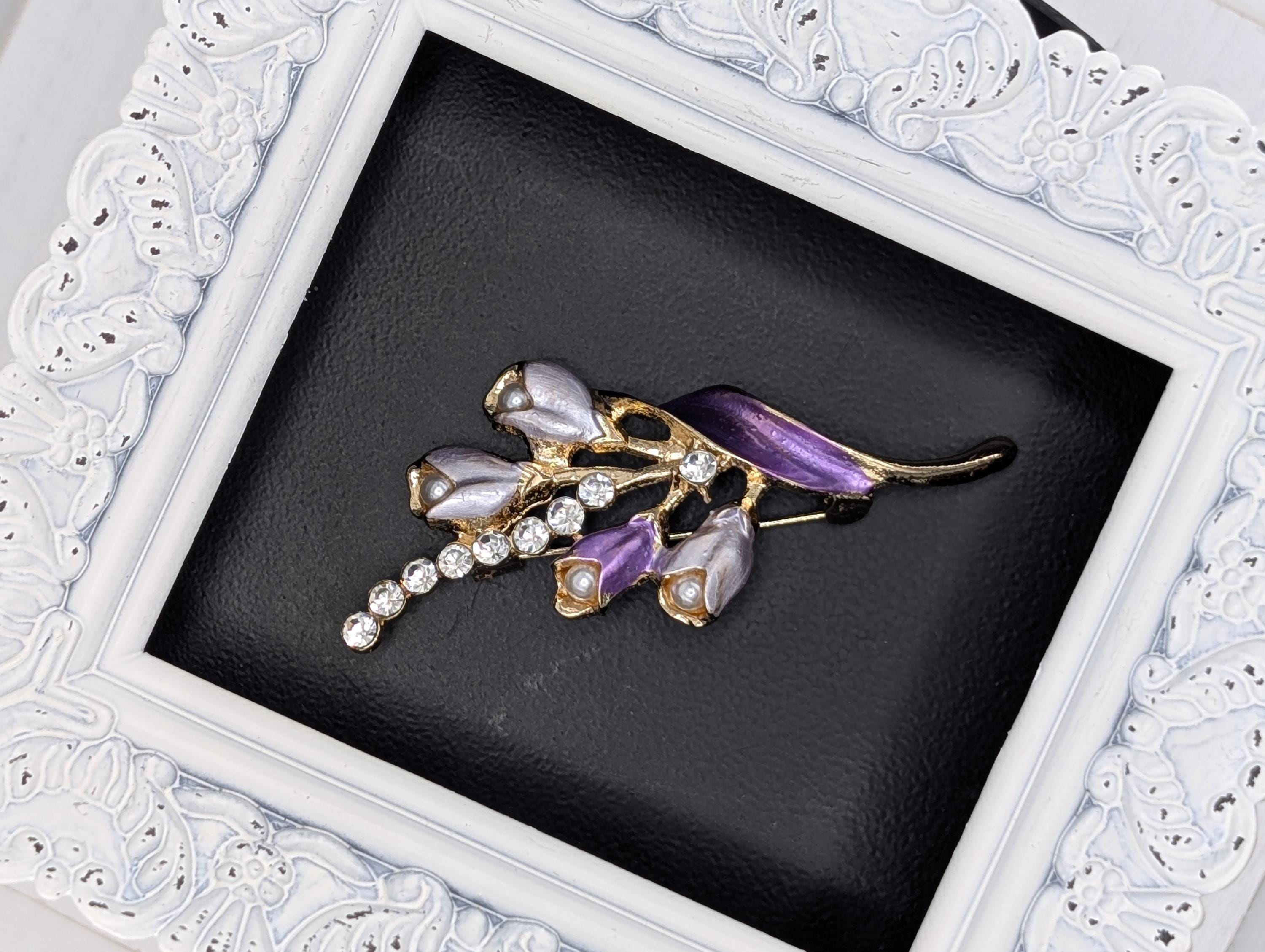 Gold Plated Brooch: Purple and White Floral Enamel - Elegant Pin