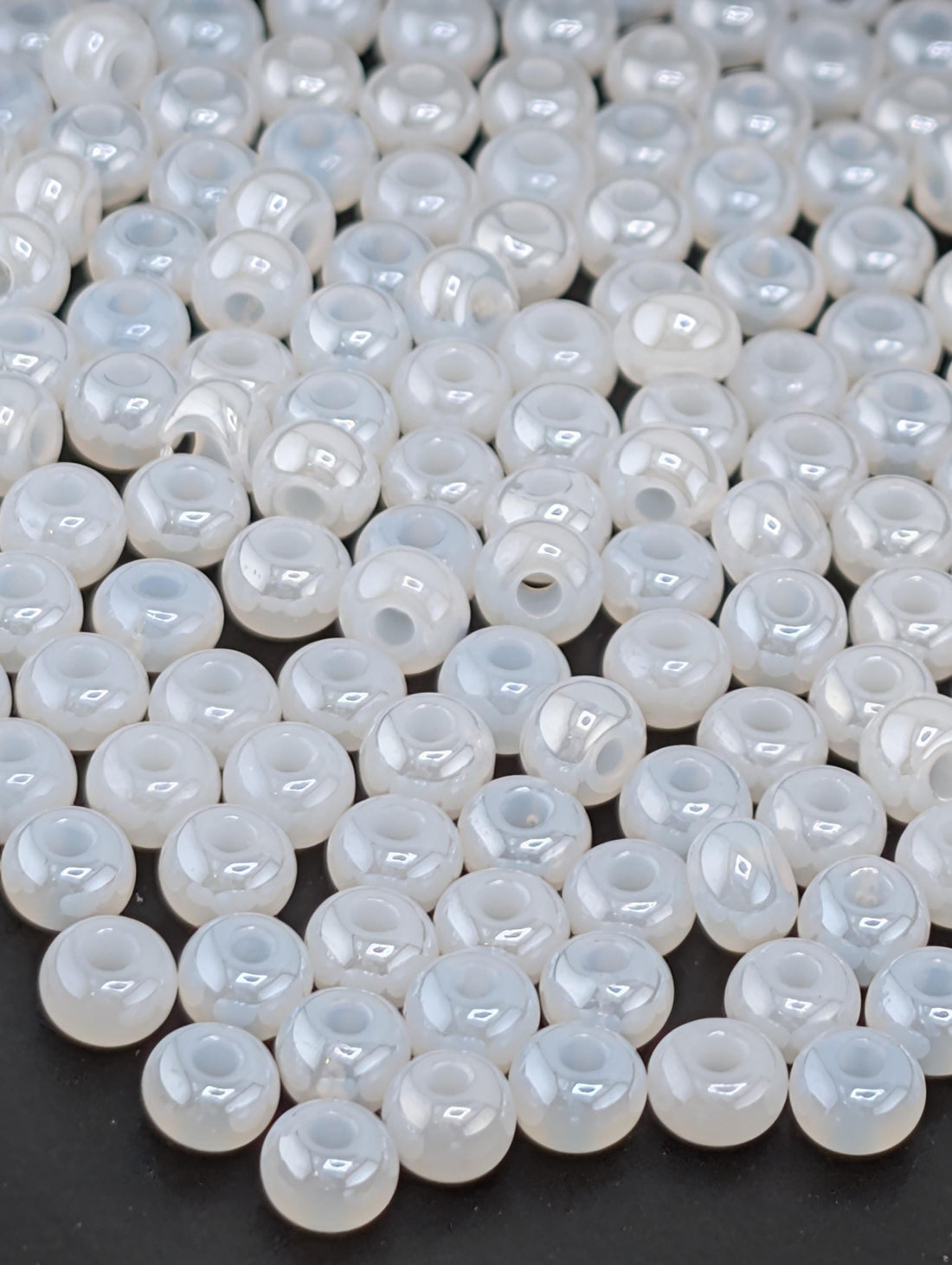 Preciosa Seed Beads: White Pearl Czech Glass (Size 6, 20g Tube)