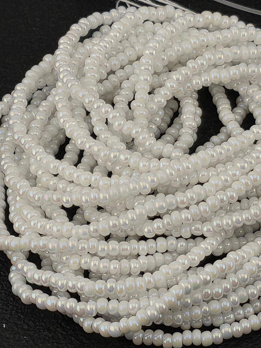 Czech Seed Beads: Chalkwhite Iris 11/0 - Glass Rocaille, 6-string/20" half-hank