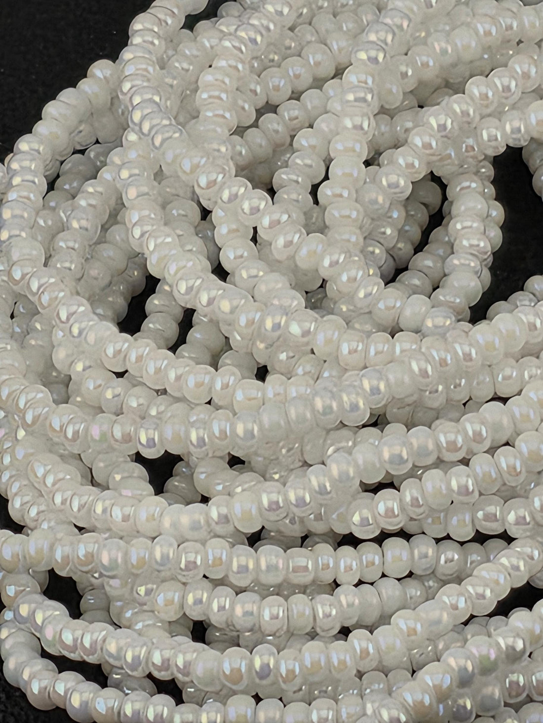 Czech Seed Beads: Chalkwhite Iris 11/0 - Glass Rocaille, 6-string/20" half-hank