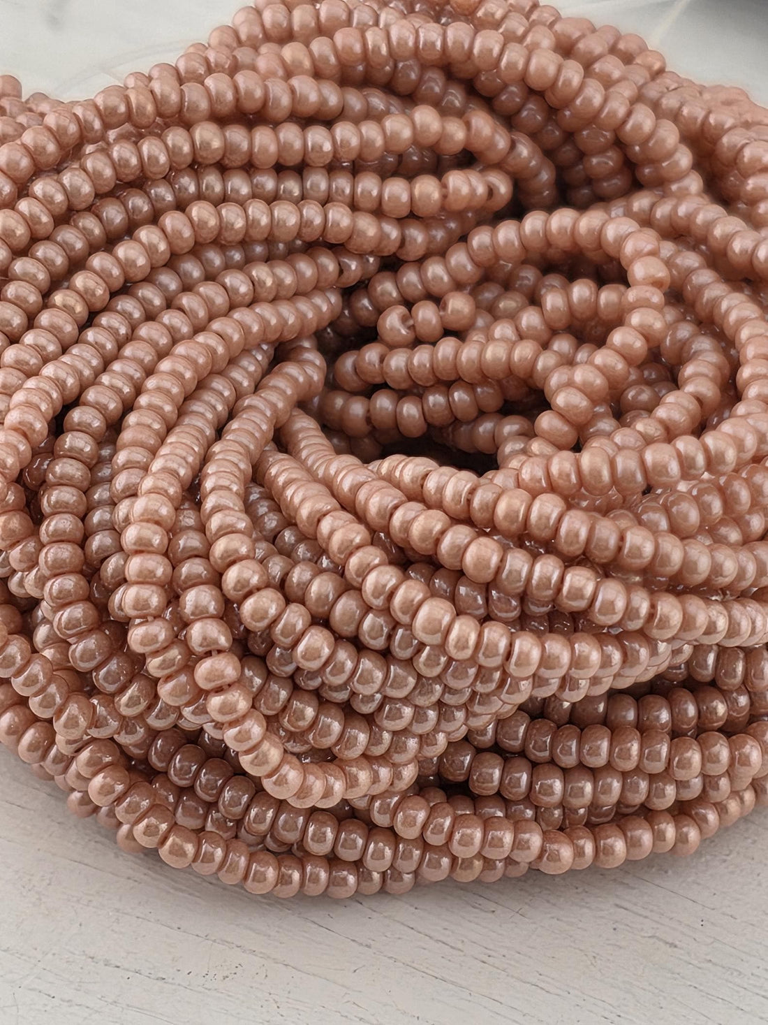 Preciosa 11/0 Czech Pink Op Luster -6 String/Hnk-Appx 18 Gms