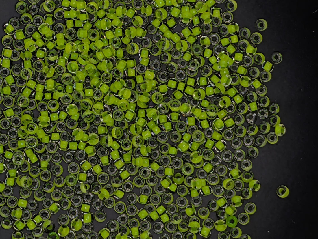 Preciosa 11/0 Seed Beads Intensive Lime Green Lined (Size 11/0 ) - 15g - Czech Glass Rocaille for Jewelry Making