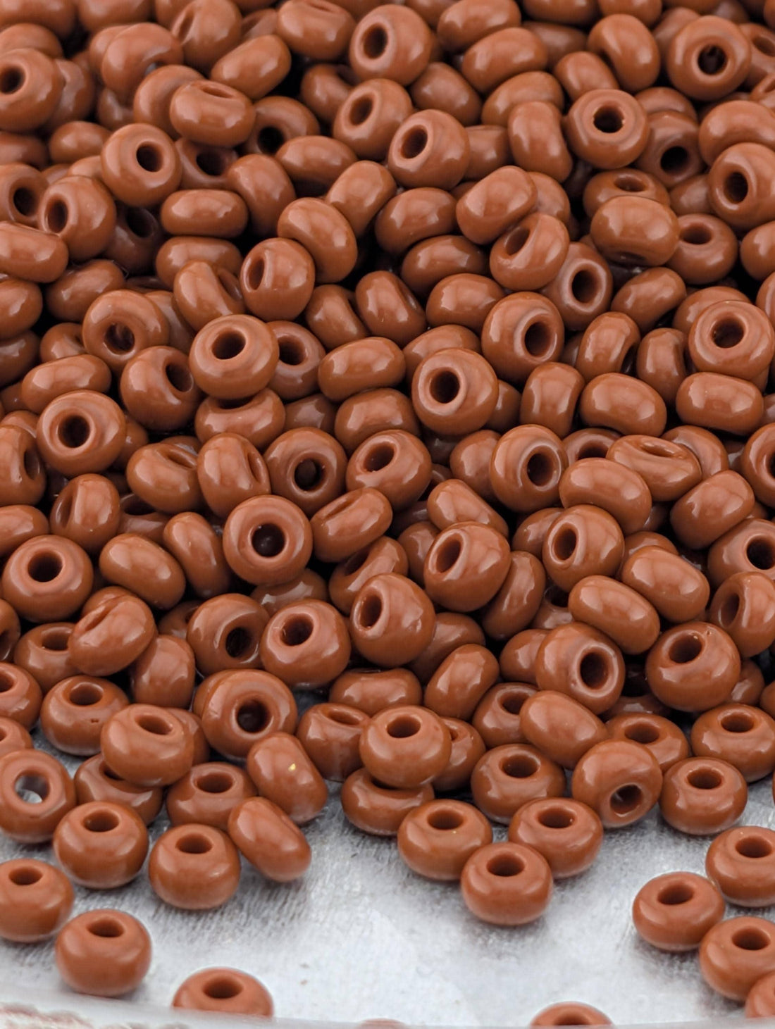Preciosa 10/0 Seed Beads Opaque Brown (Size 10/0 ) - 15g - Czech Glass Rocaille for Jewelry Making