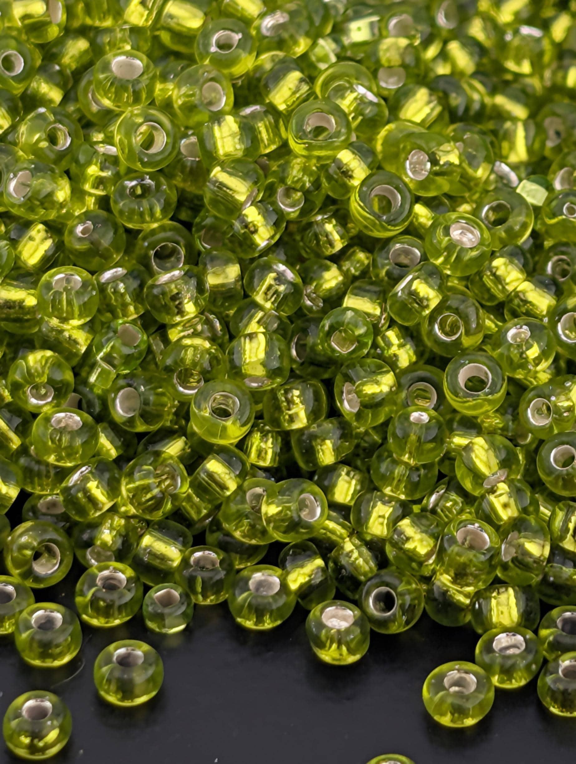 Preciosa 10/0 Seed Beads Lime Green SilverLined Size 10/0 - 15g - Czech Glass Rocaille for Jewelry Making