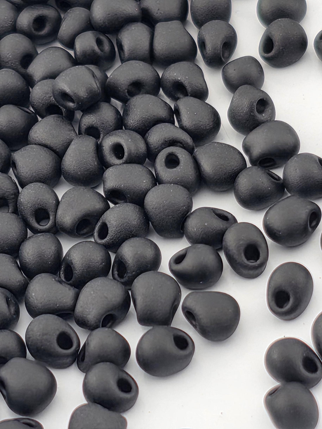 Miyuki Drop Black Opaque Matte Rainbow Size 3.4mm