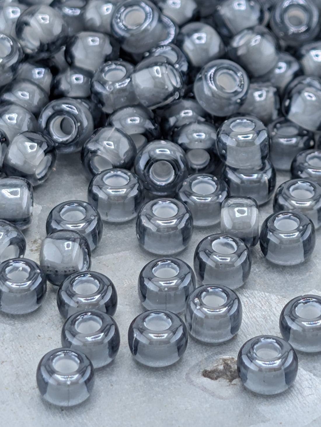 6-1841:Black/Grey ICL-Miyuki Rocaille 6/0 (20g pkg ~240 pcs)