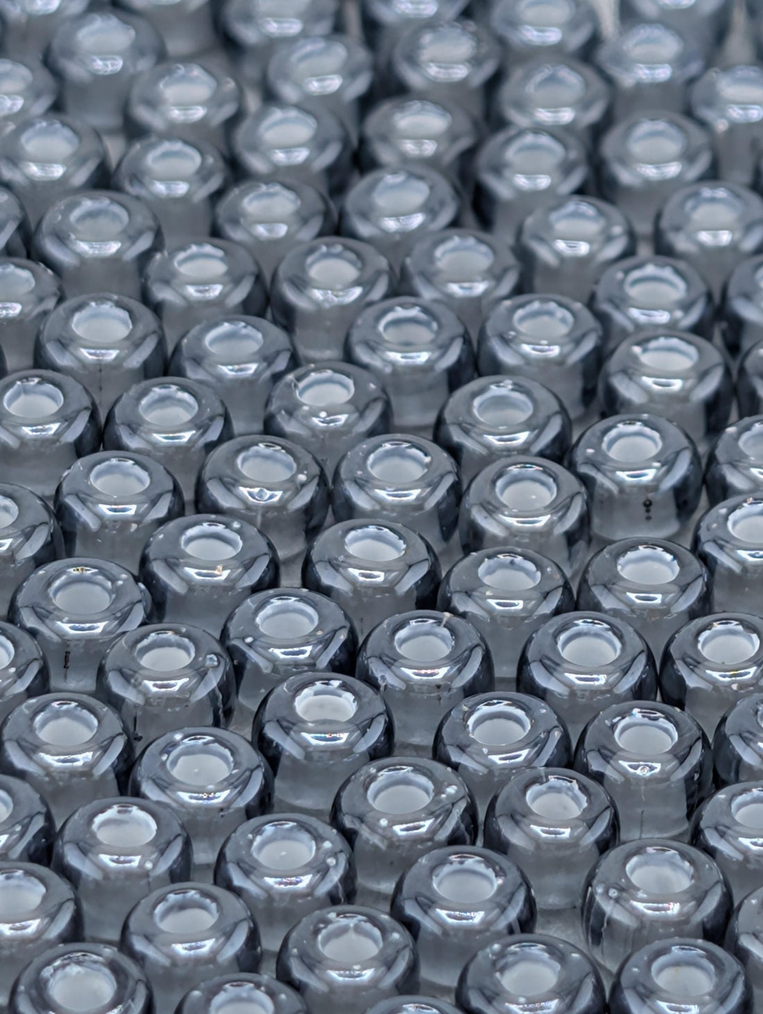 6-1841:Black/Grey ICL-Miyuki Rocaille 6/0 (20g pkg ~240 pcs)