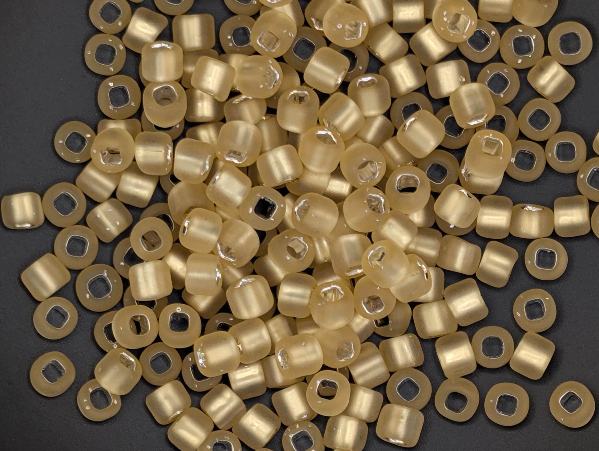 Matsuno Seed Beads, Size 6, Silver-Lined Matte Light Gold (15g, ~180 pcs)