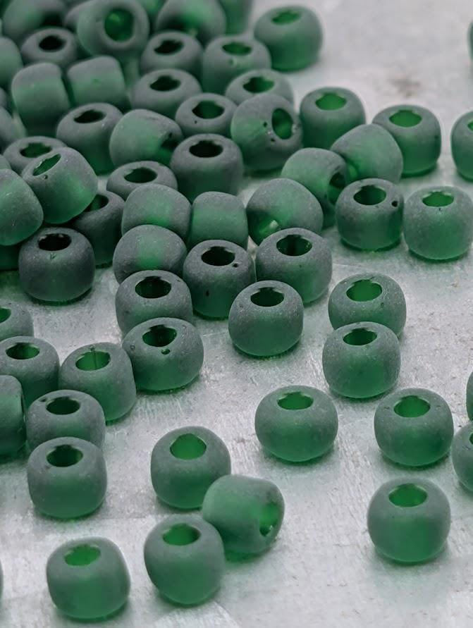 Matsuno Seed Beads: Matte Emerald Green Size 6 - 15g Approx 180 Pieces