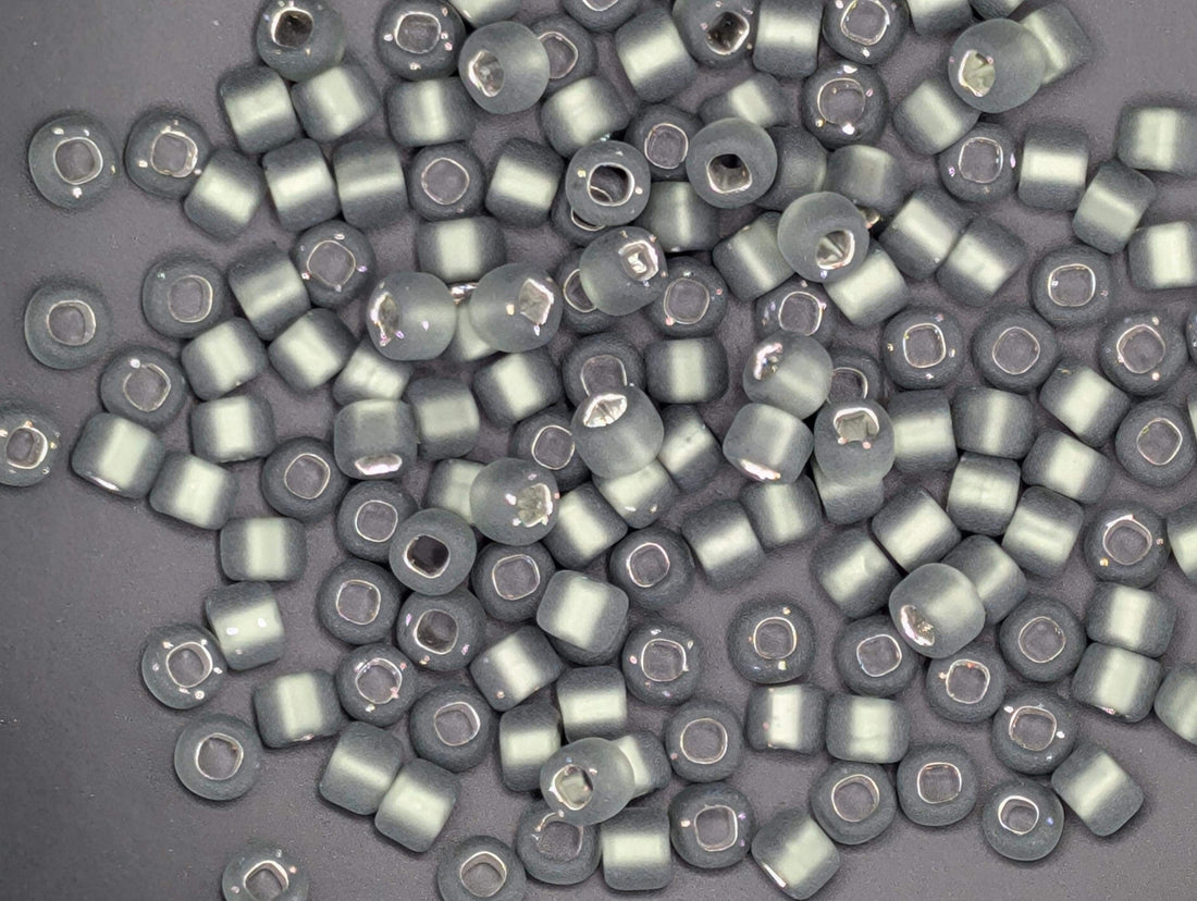 Matte Gunmetal Seed Beads: Matsuno Silver Lined (Size 6, 15g)