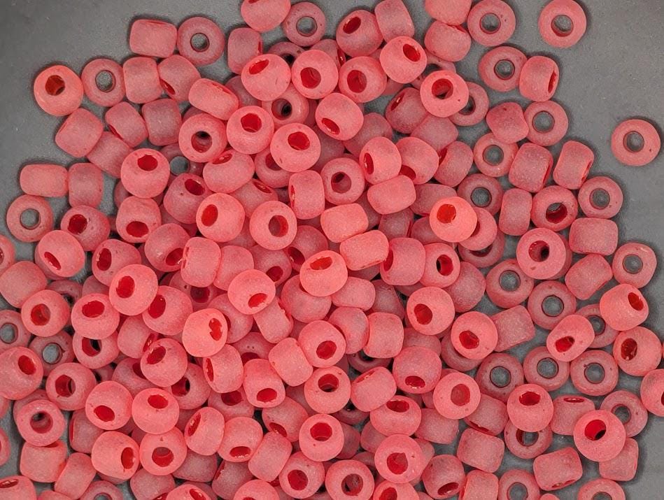 Matsuno Seed Beads, Ruby Red Matte (Size 6, 15g, ~180 pcs)