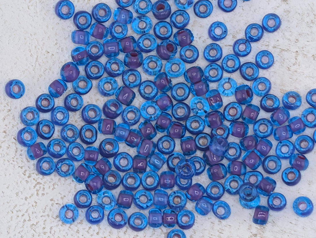 Matsuno Seed Beads, Size 6, Blue Fuchsia Translucent (15g, ~180 pcs)