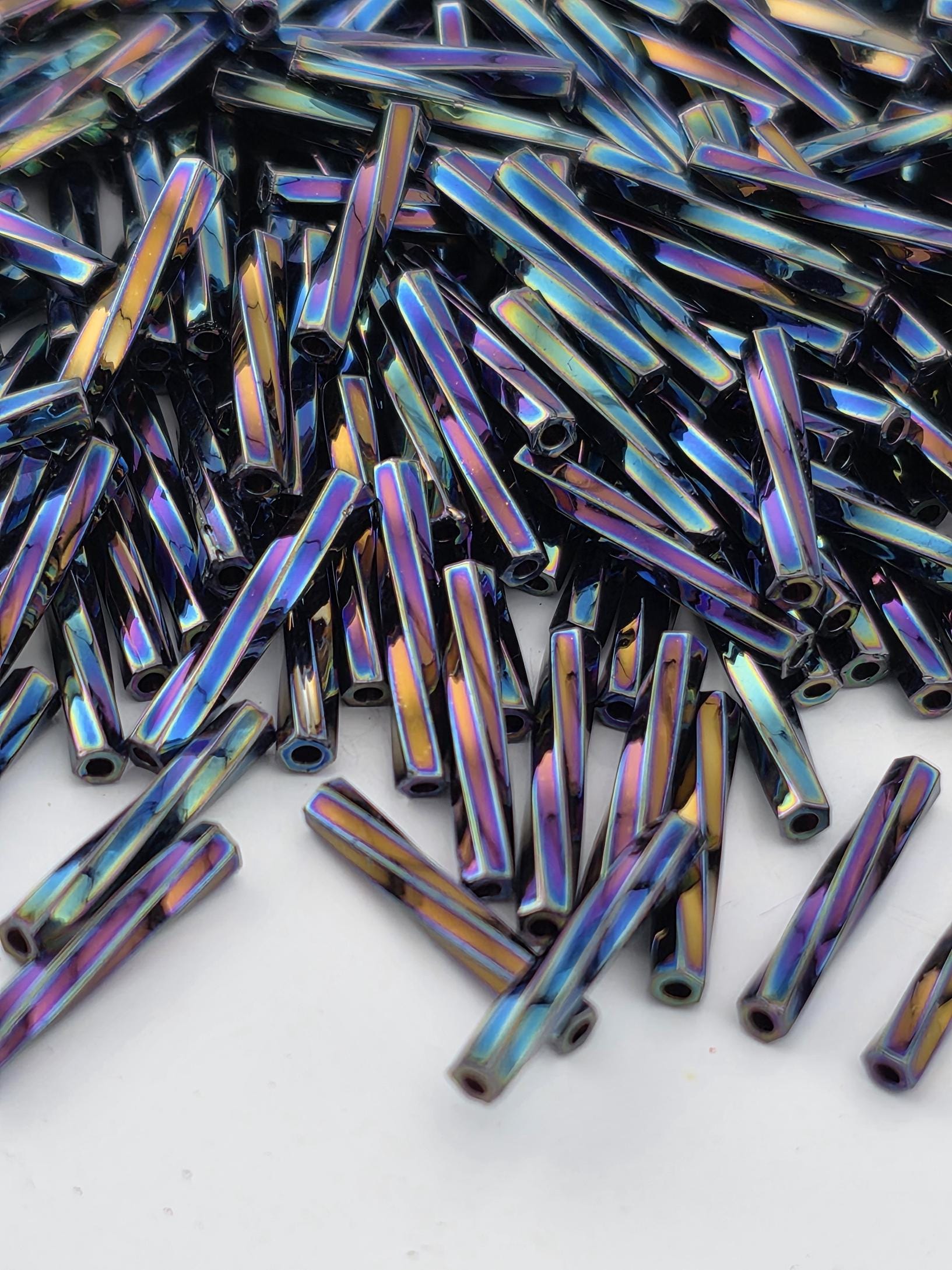 Miyuki Twisted Bugles 2x12 Emerald Matte Rainbow Size 2x12mm