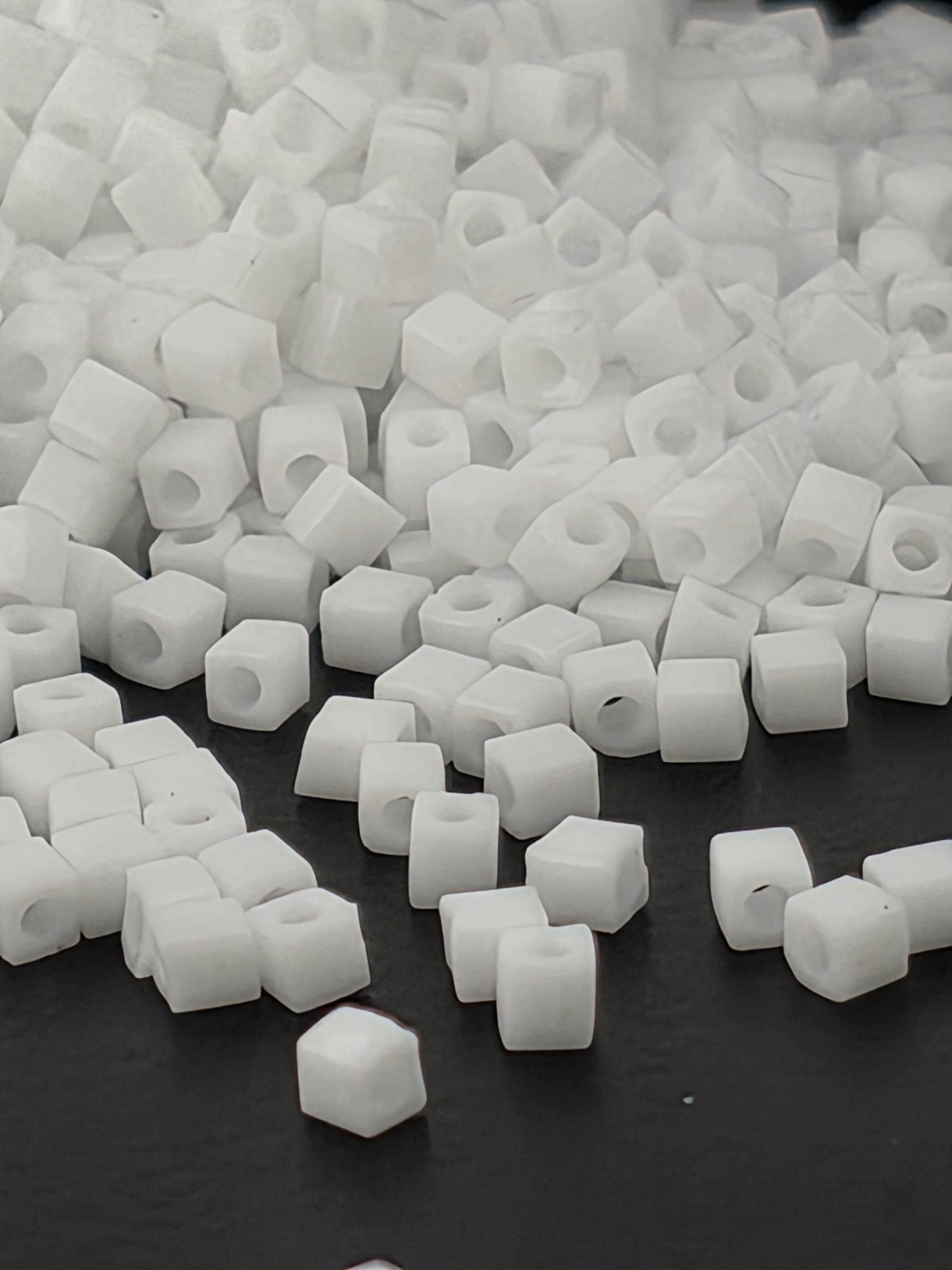 Miyuki Square/Cubes White O Size 1.5mm