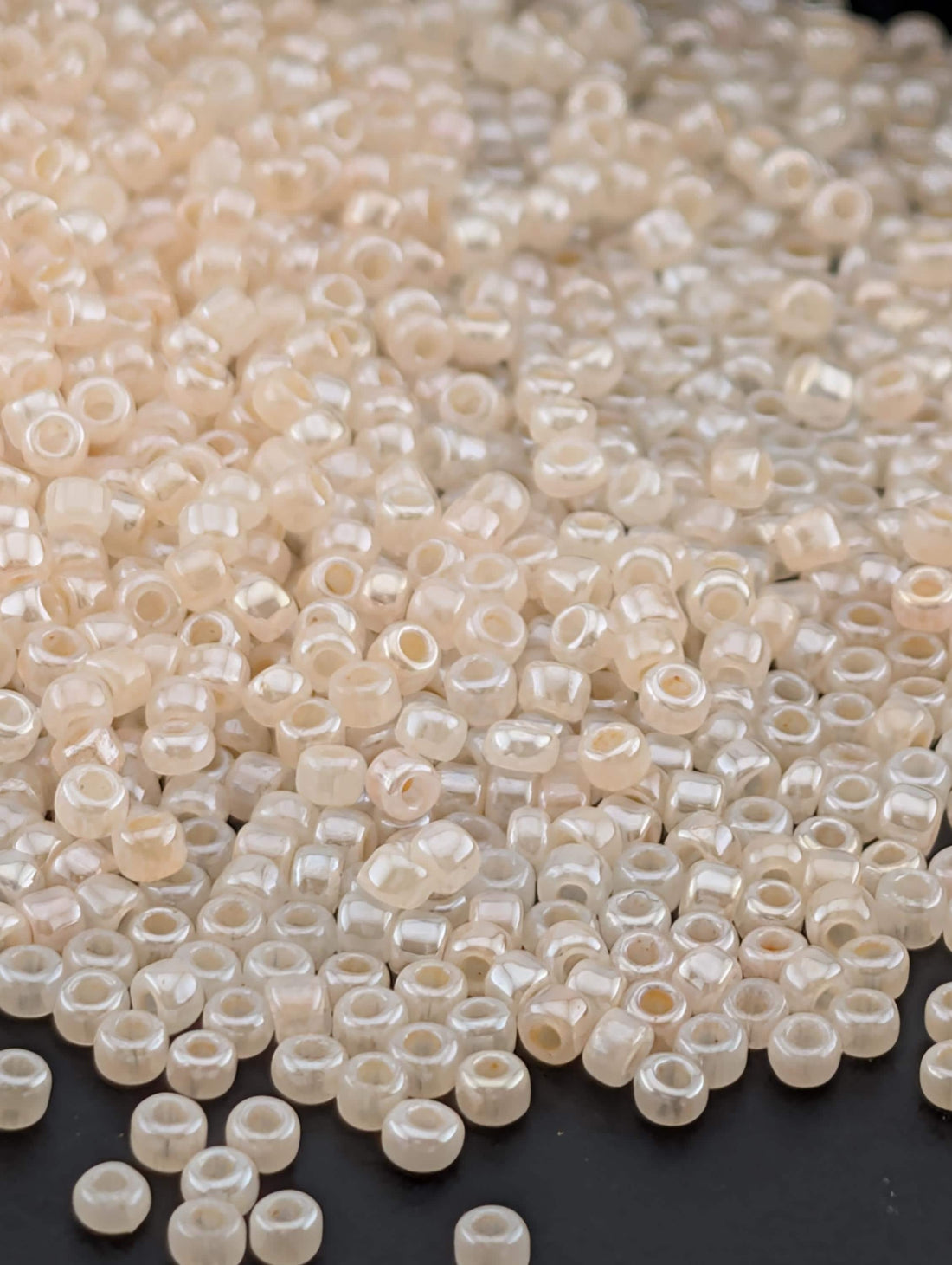 1734SB Opaque Ceylon Pastel Peach 11/0 Round Matsuno Seed Beads (15g, ~1650 pcs)