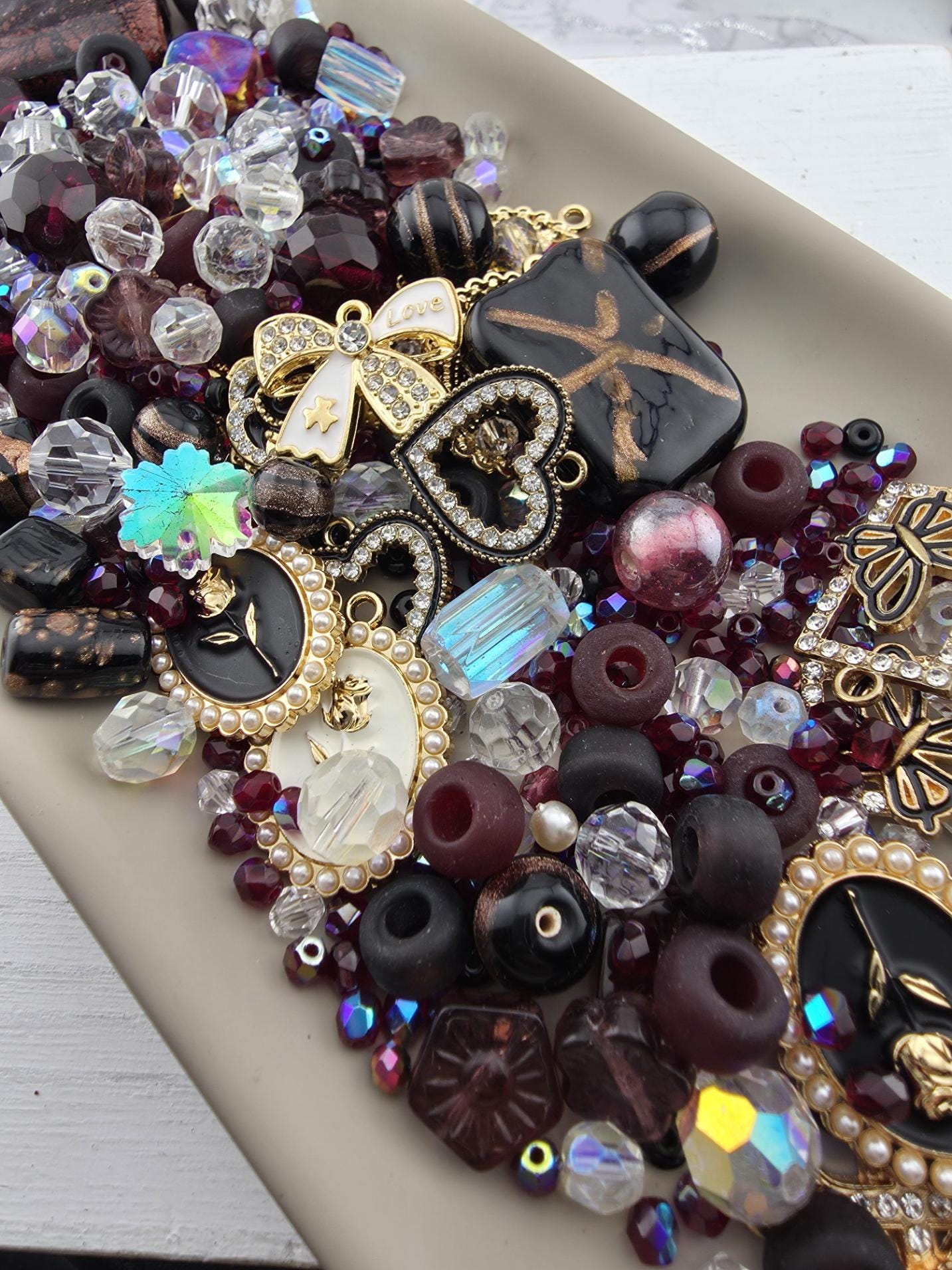 Learise Exclusive "Golden Garne" Glass Bead Soup Mix (56g Pkg)